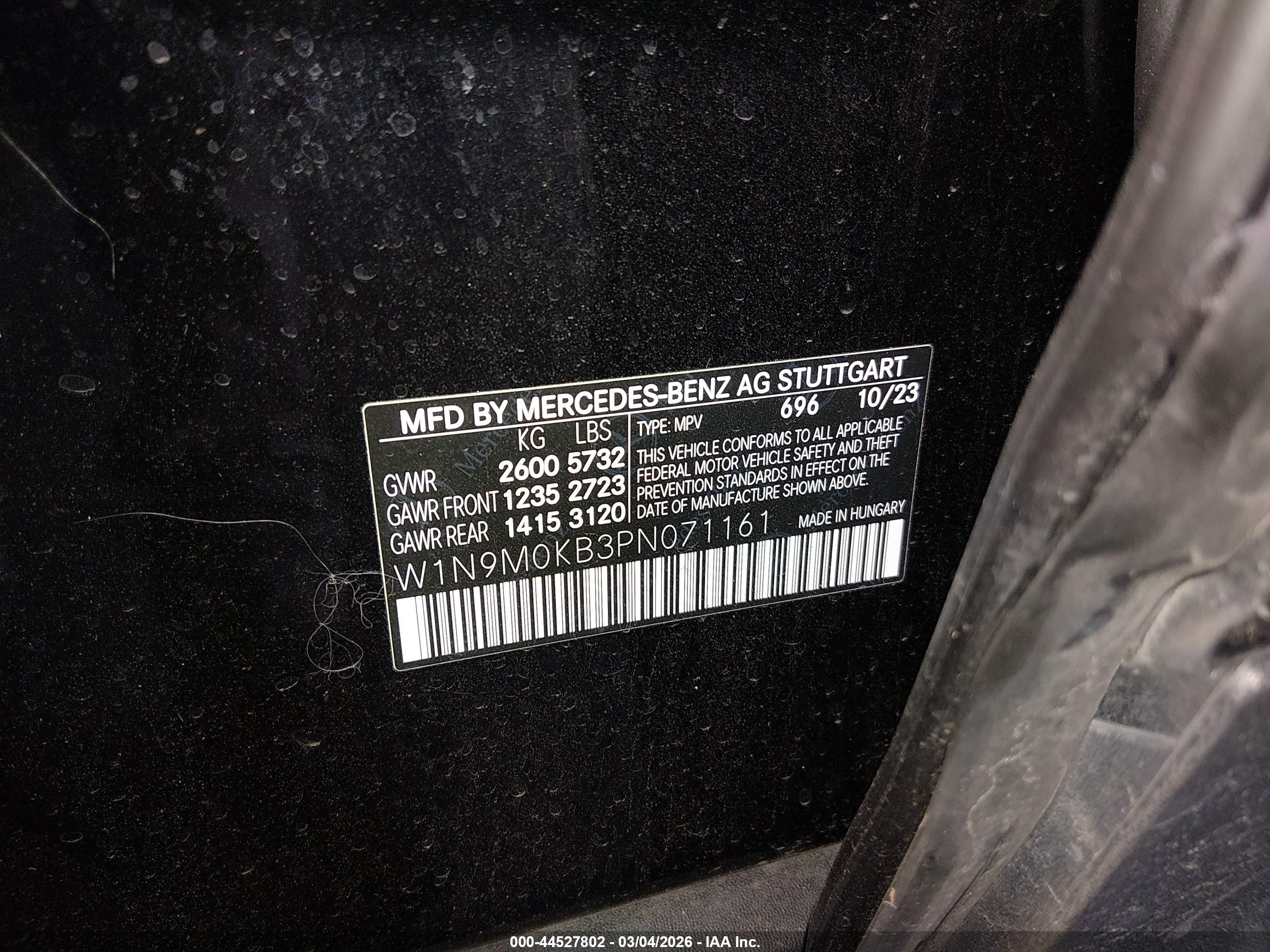 MERCEDES-BENZ EQB image 9