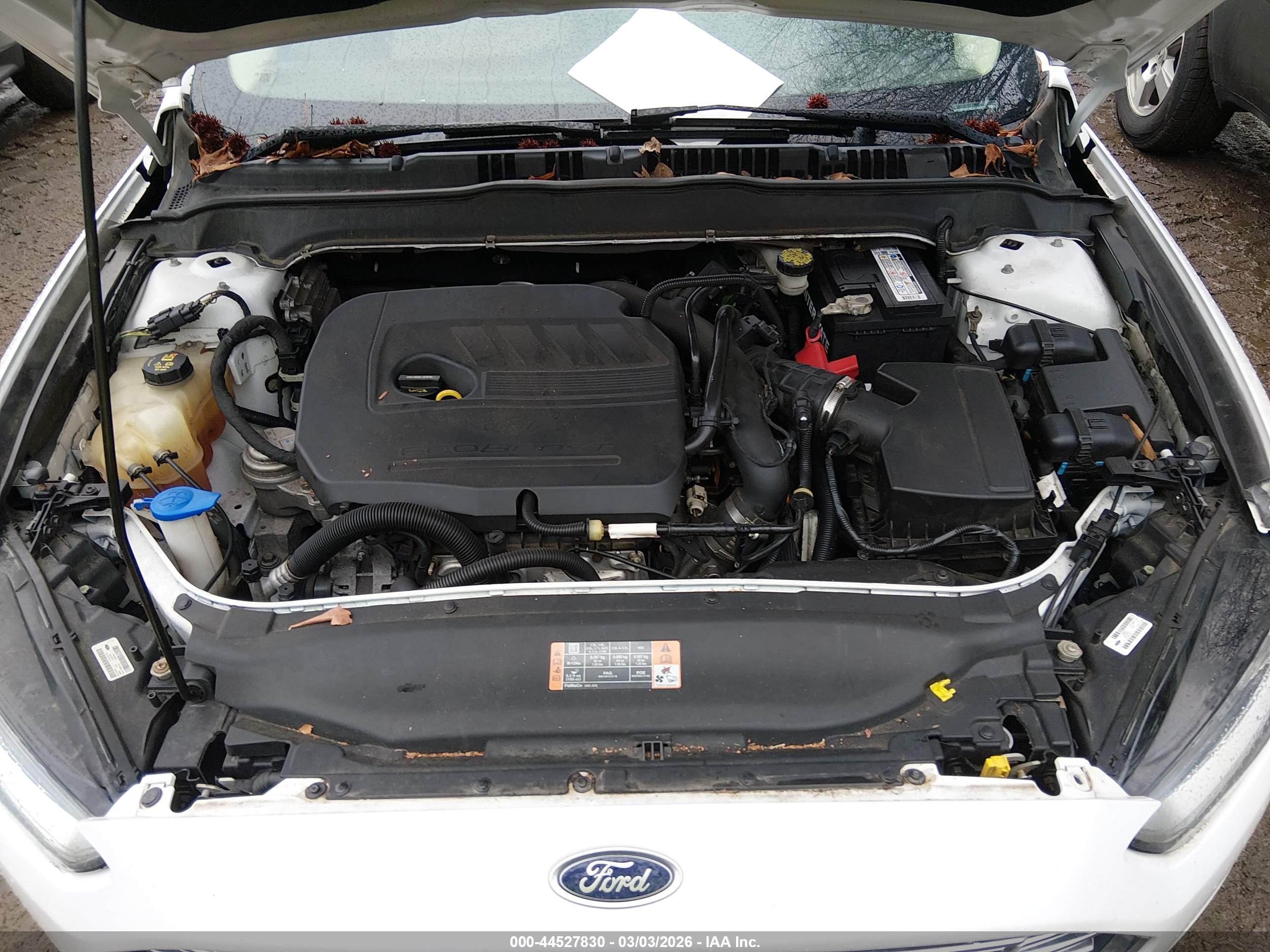 FORD FUSION image 10