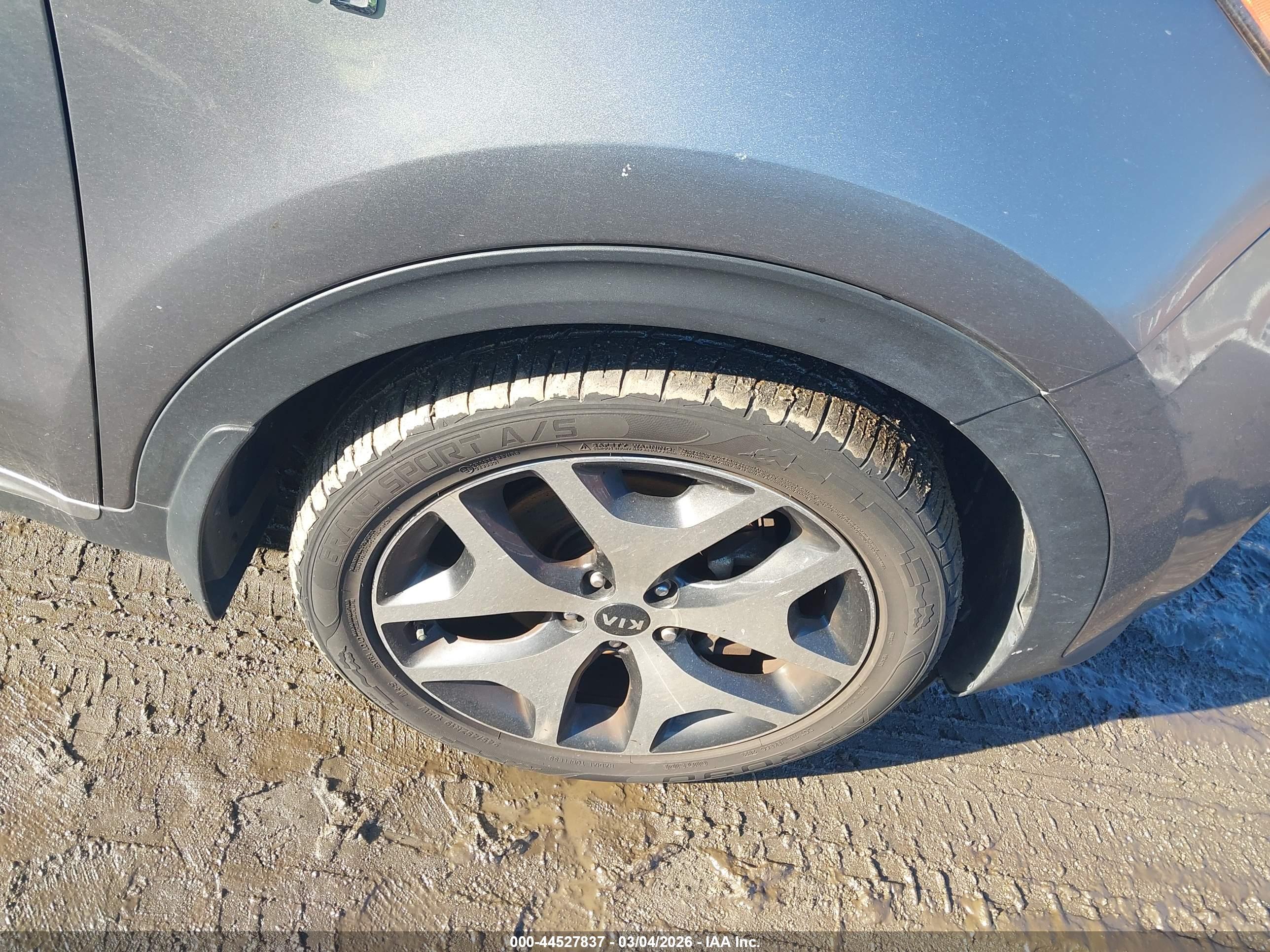 KIA SPORTAGE image 6