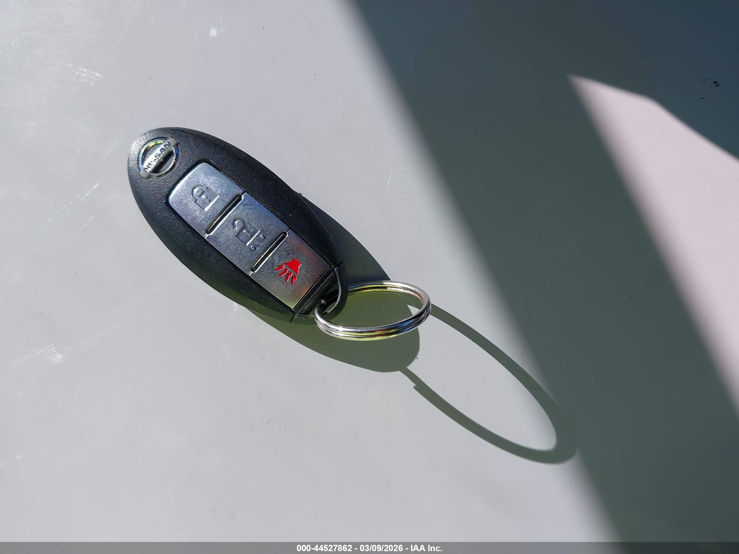 NISSAN ROGUE image 11