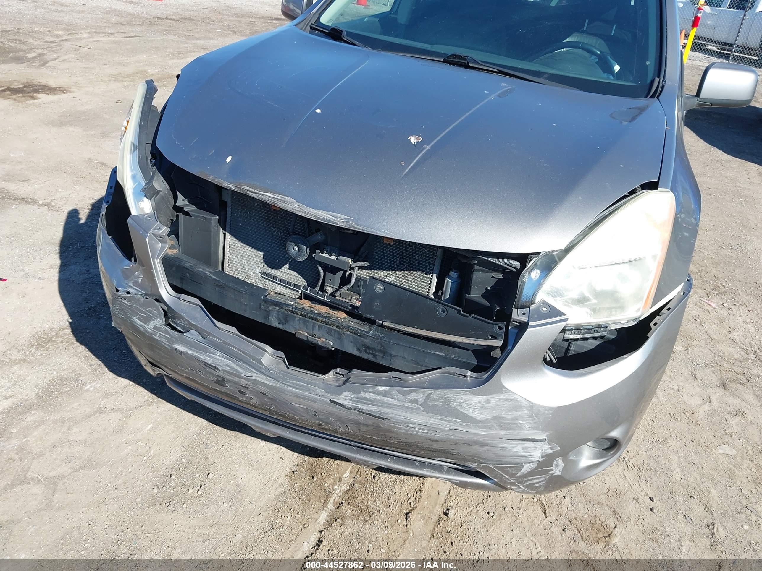 NISSAN ROGUE image 6