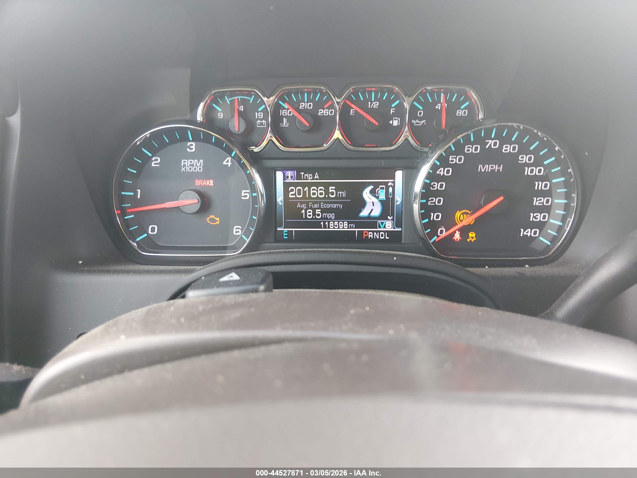 CHEVROLET SUBURBAN image 7