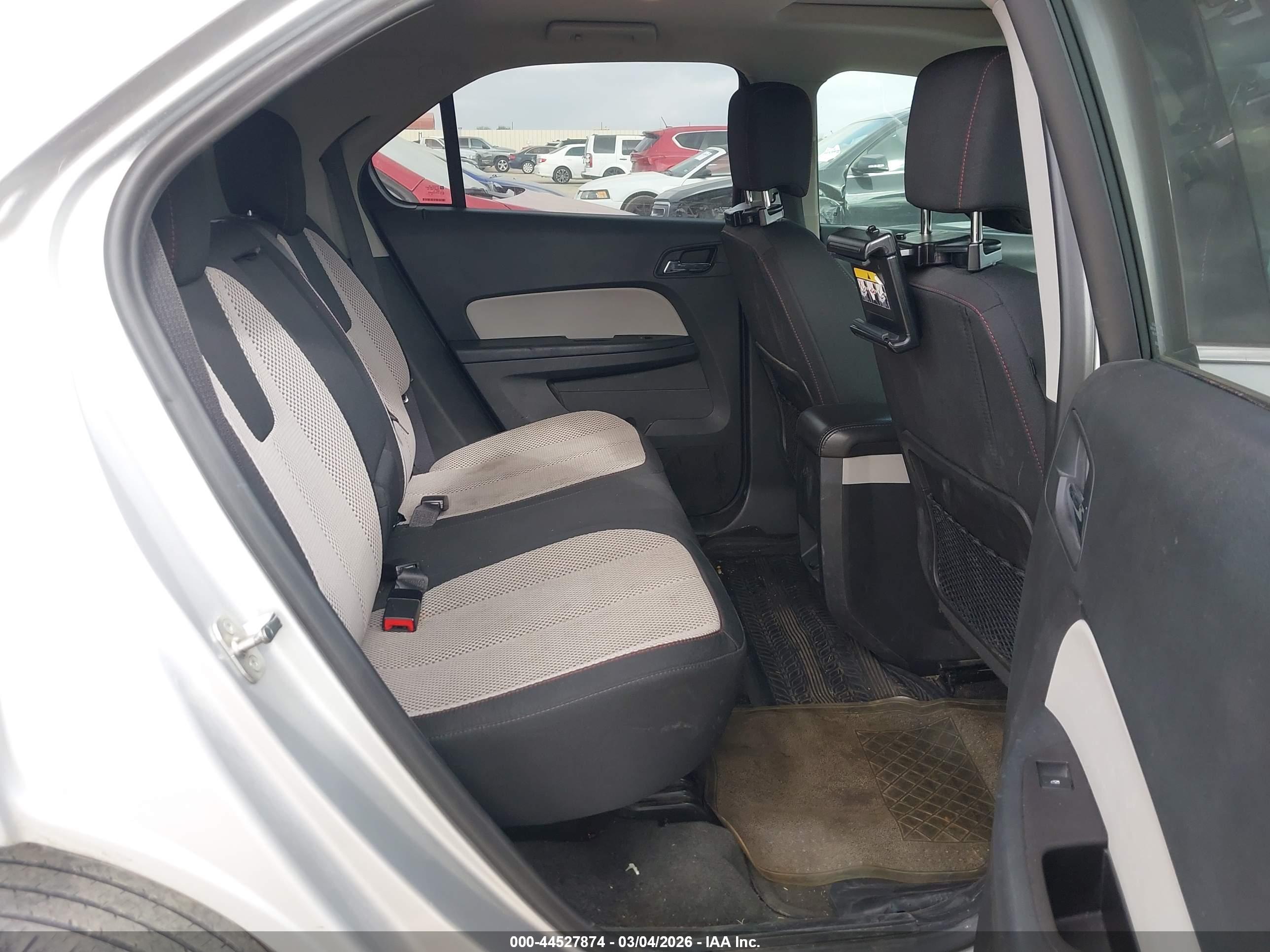 CHEVROLET EQUINOX image 8