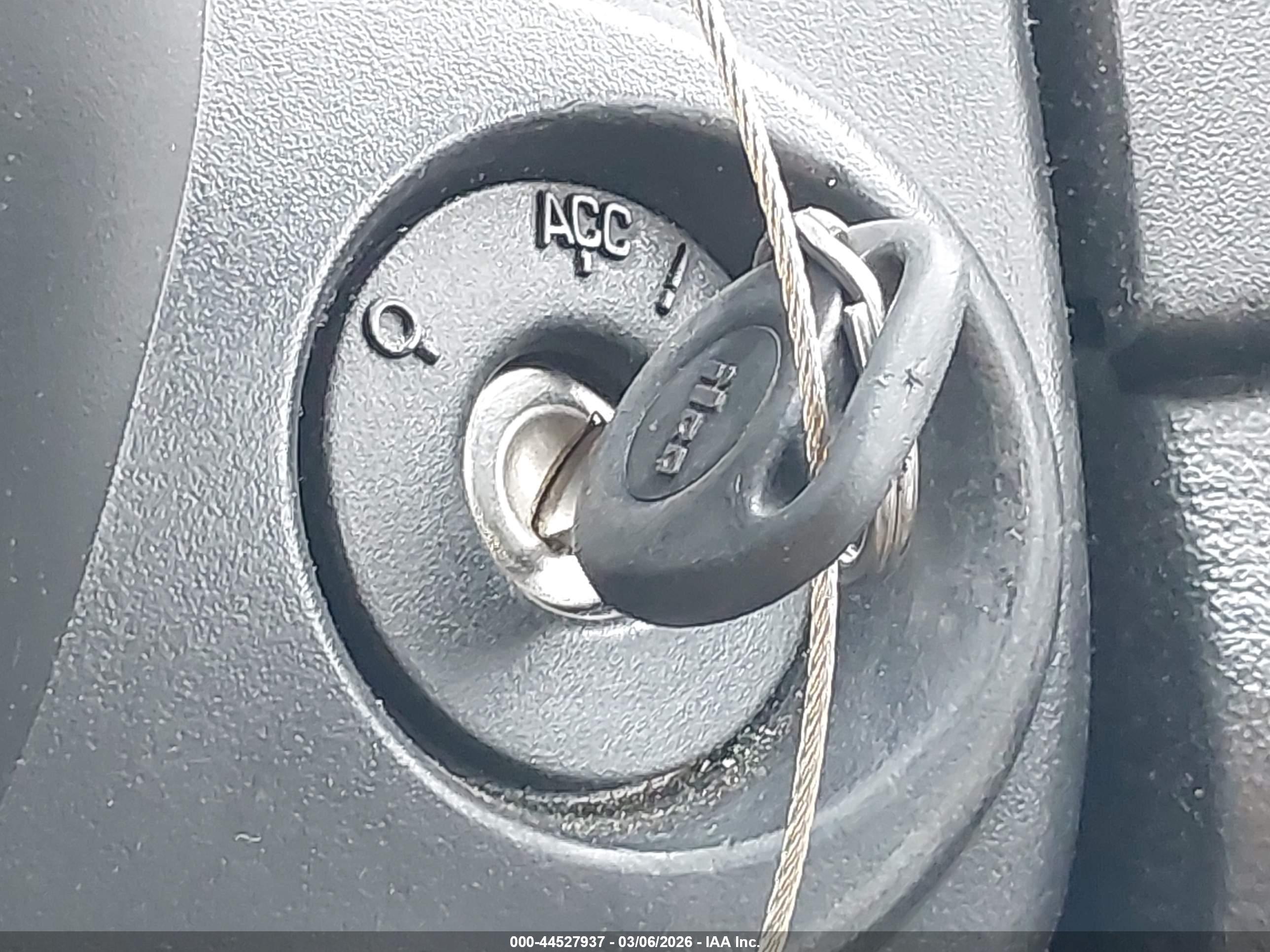 SATURN VUE image 11