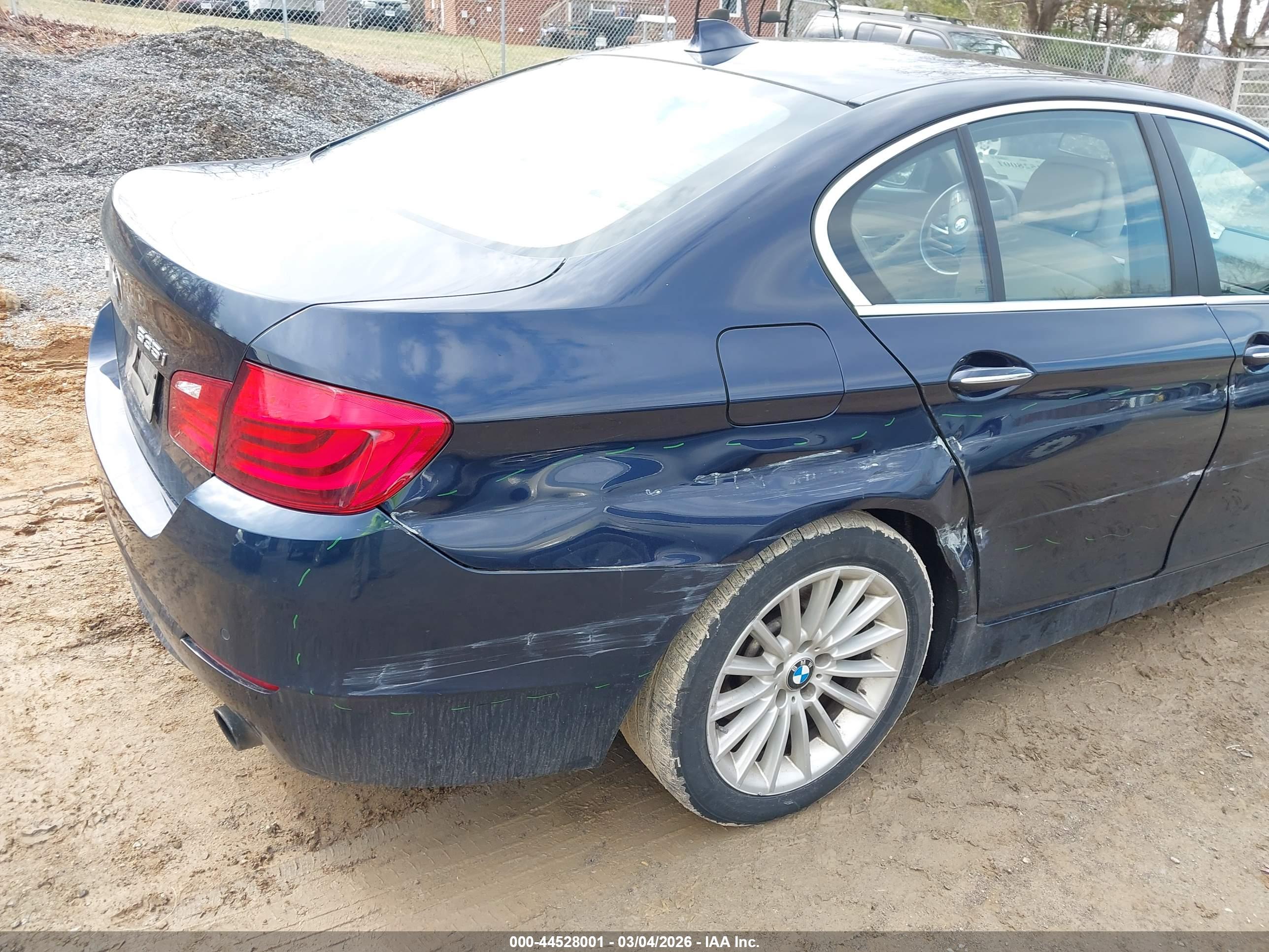 BMW 535I image 6