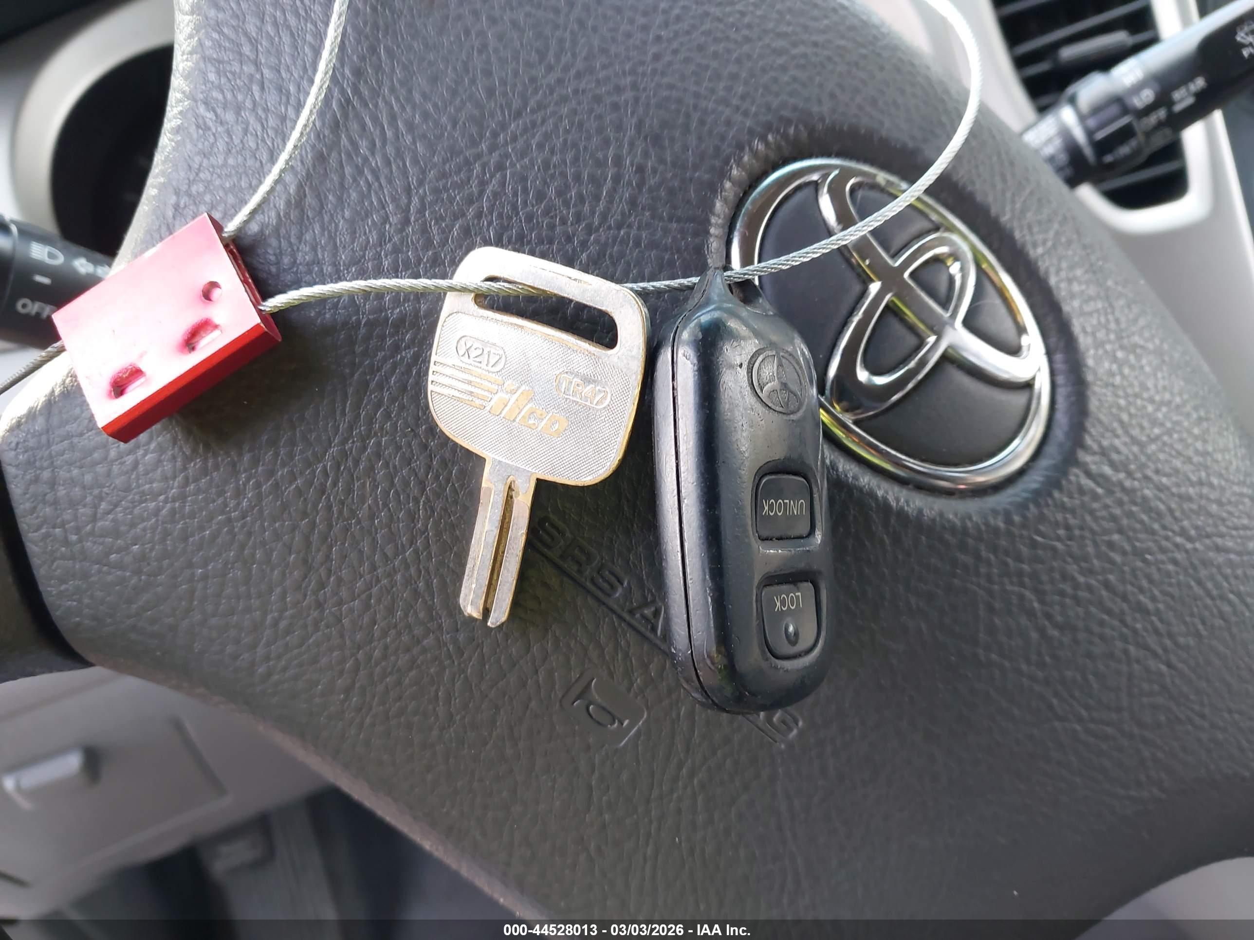 TOYOTA HIGHLANDER image 11
