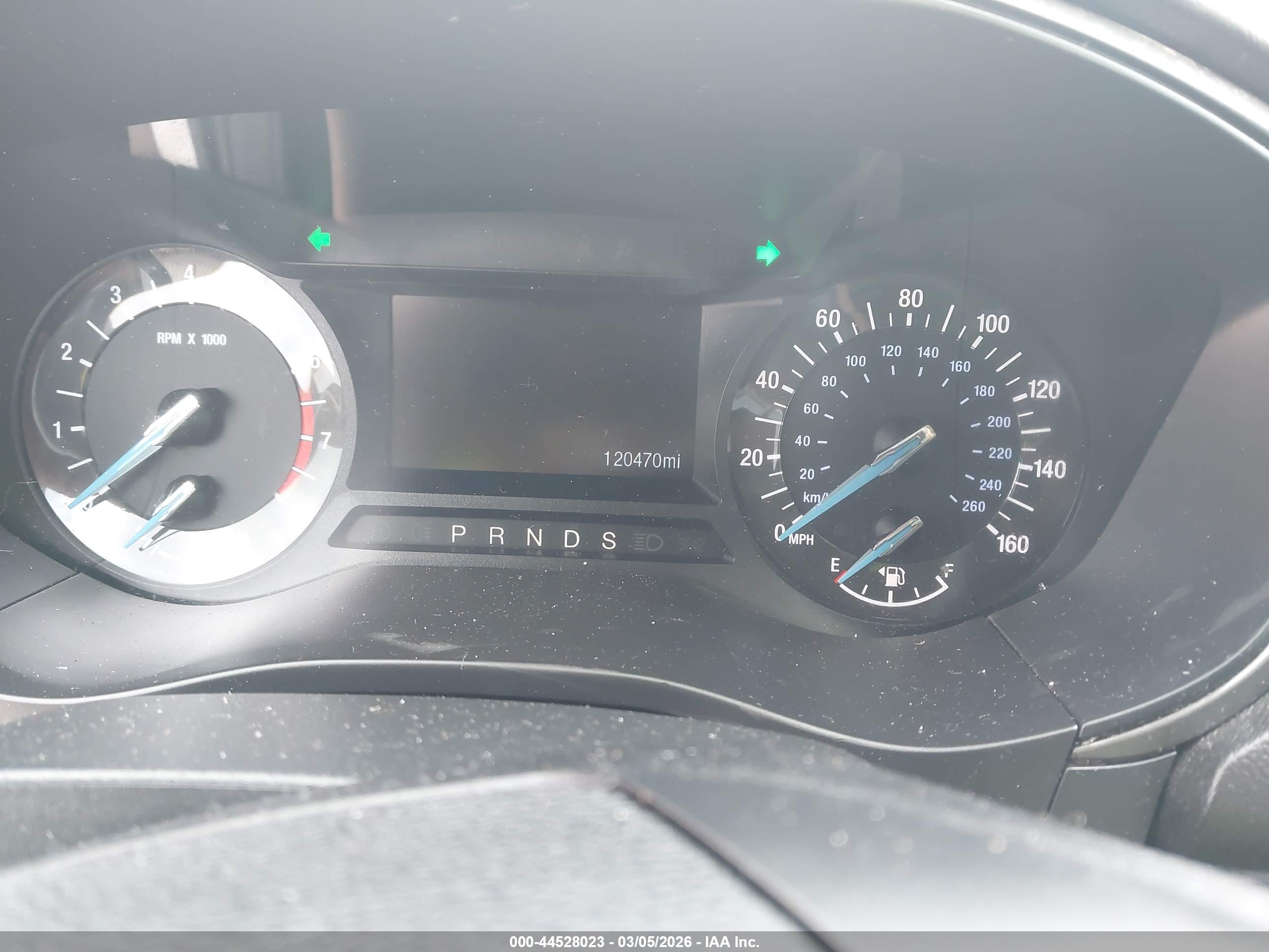 FORD FUSION image 7