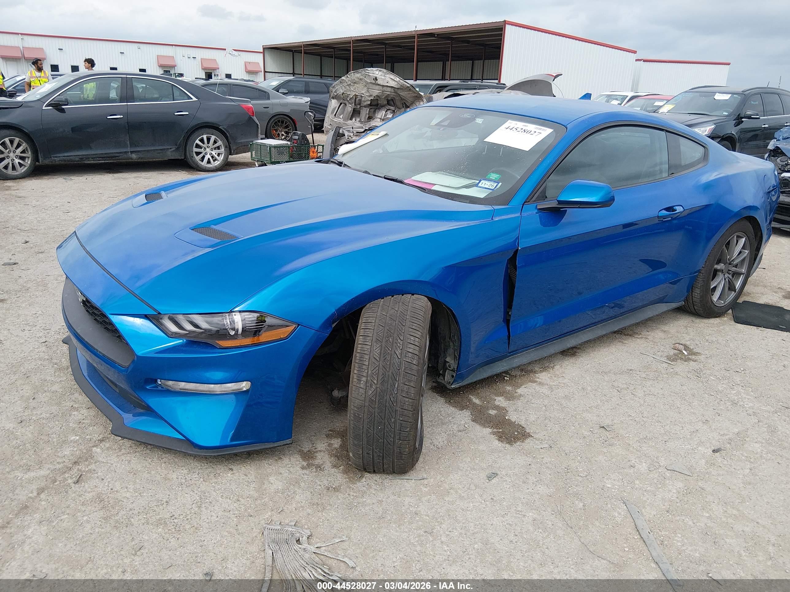 FORD MUSTANG image 2