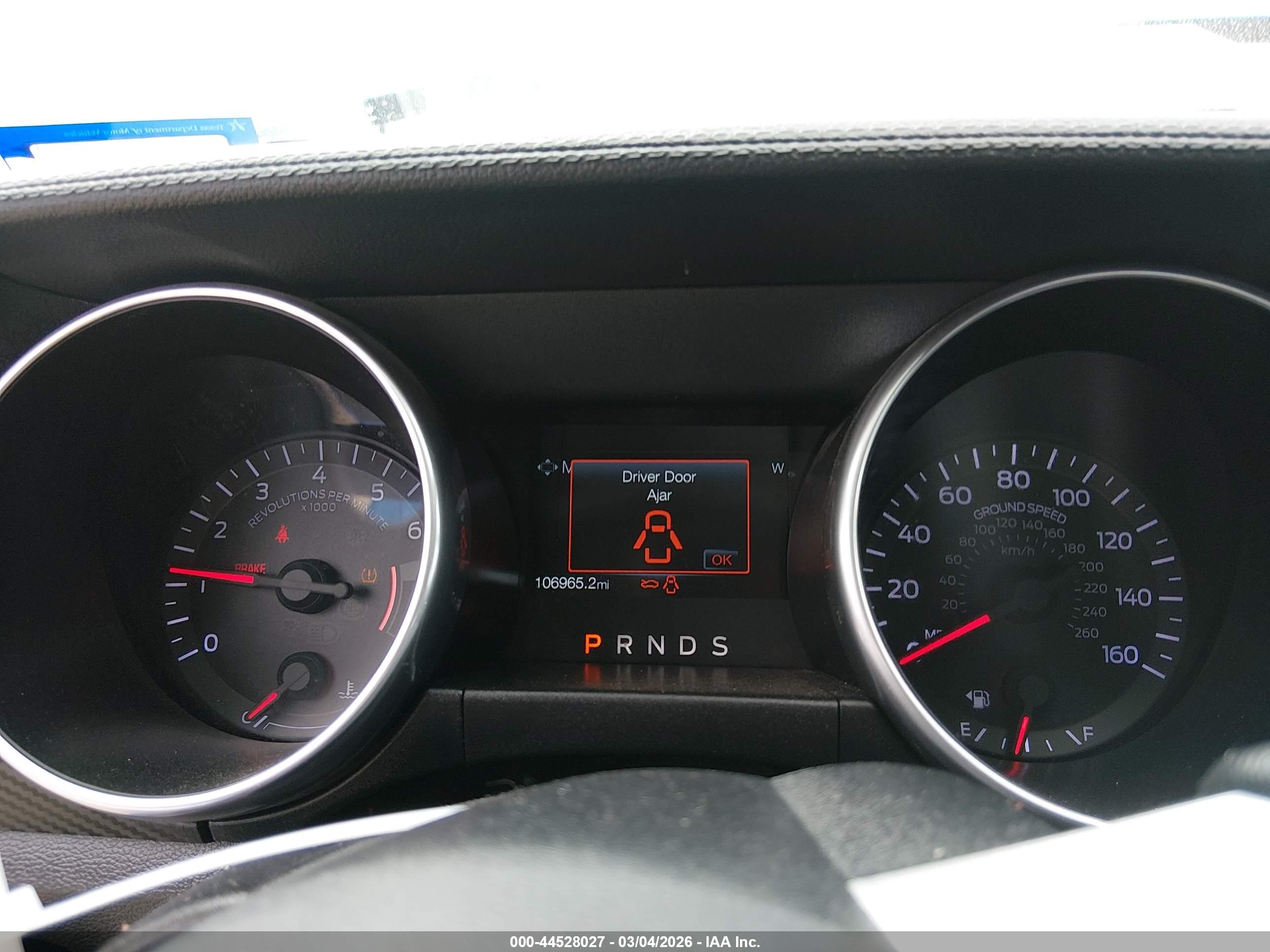 FORD MUSTANG image 7