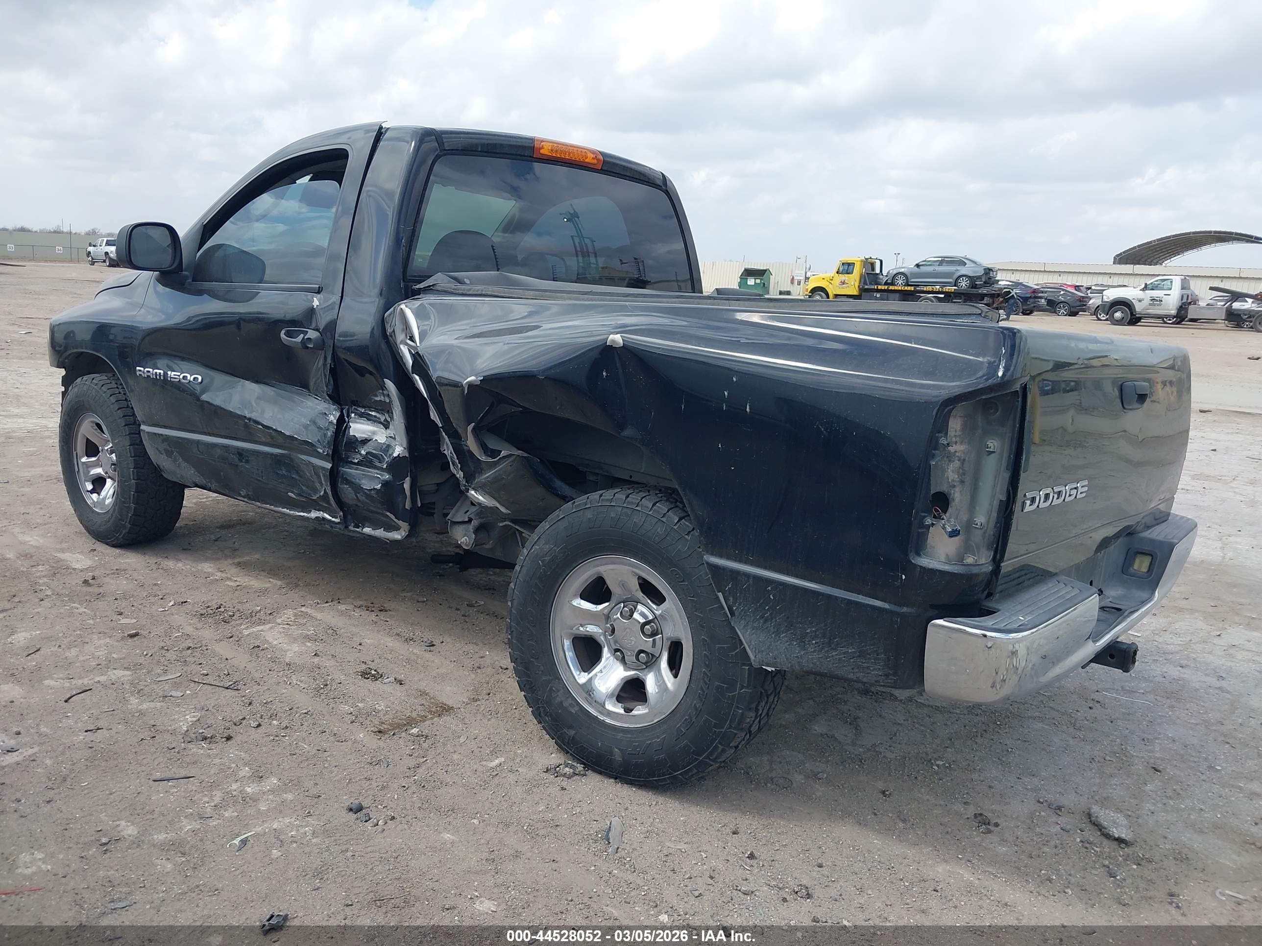 DODGE RAM image 3