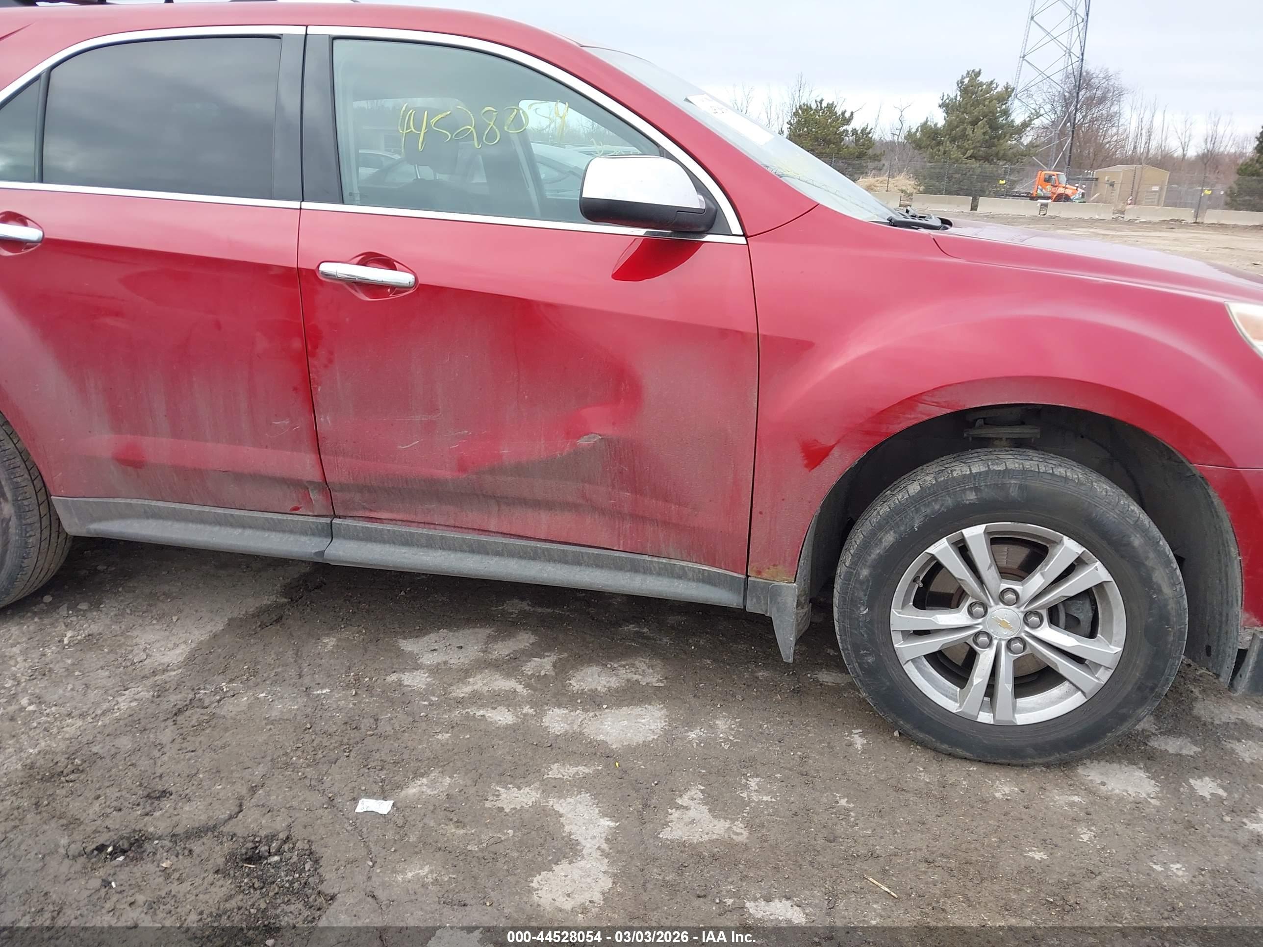 CHEVROLET EQUINOX image 6