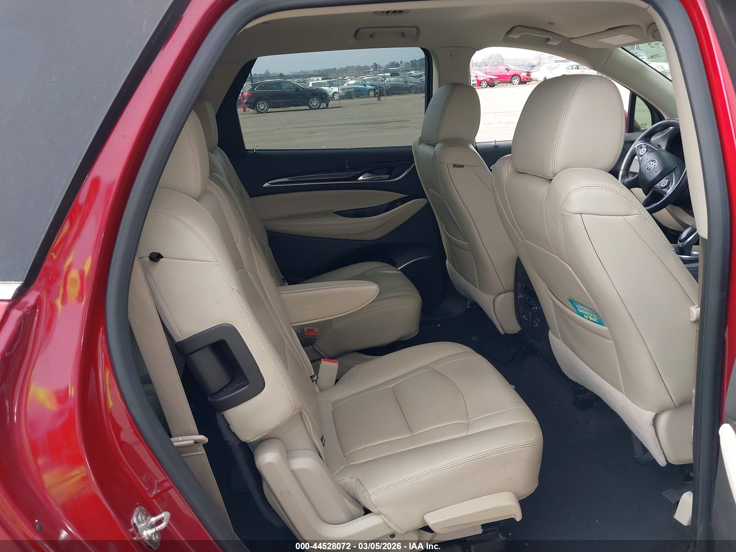 BUICK ENCLAVE image 8