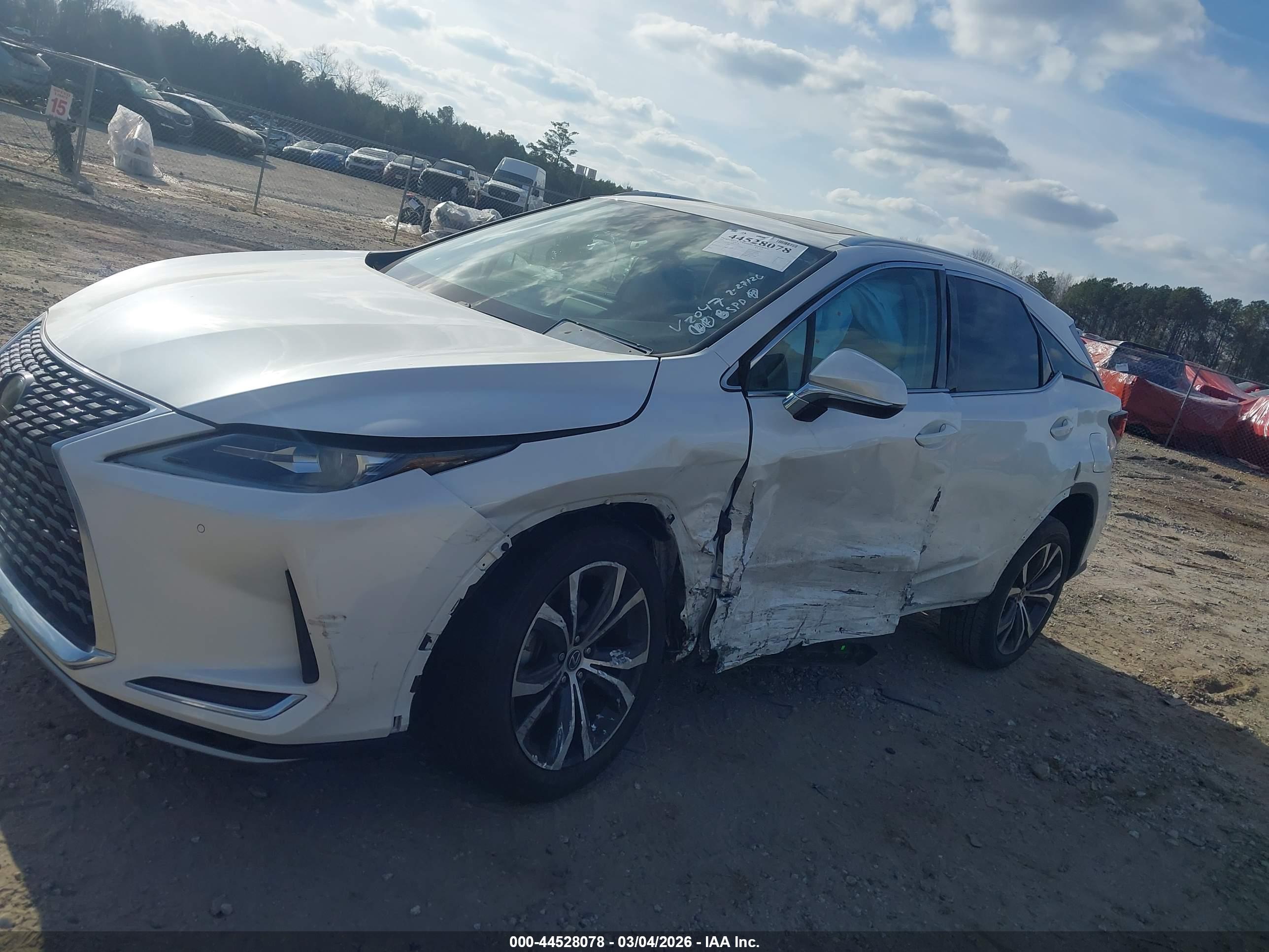 LEXUS RX image 6