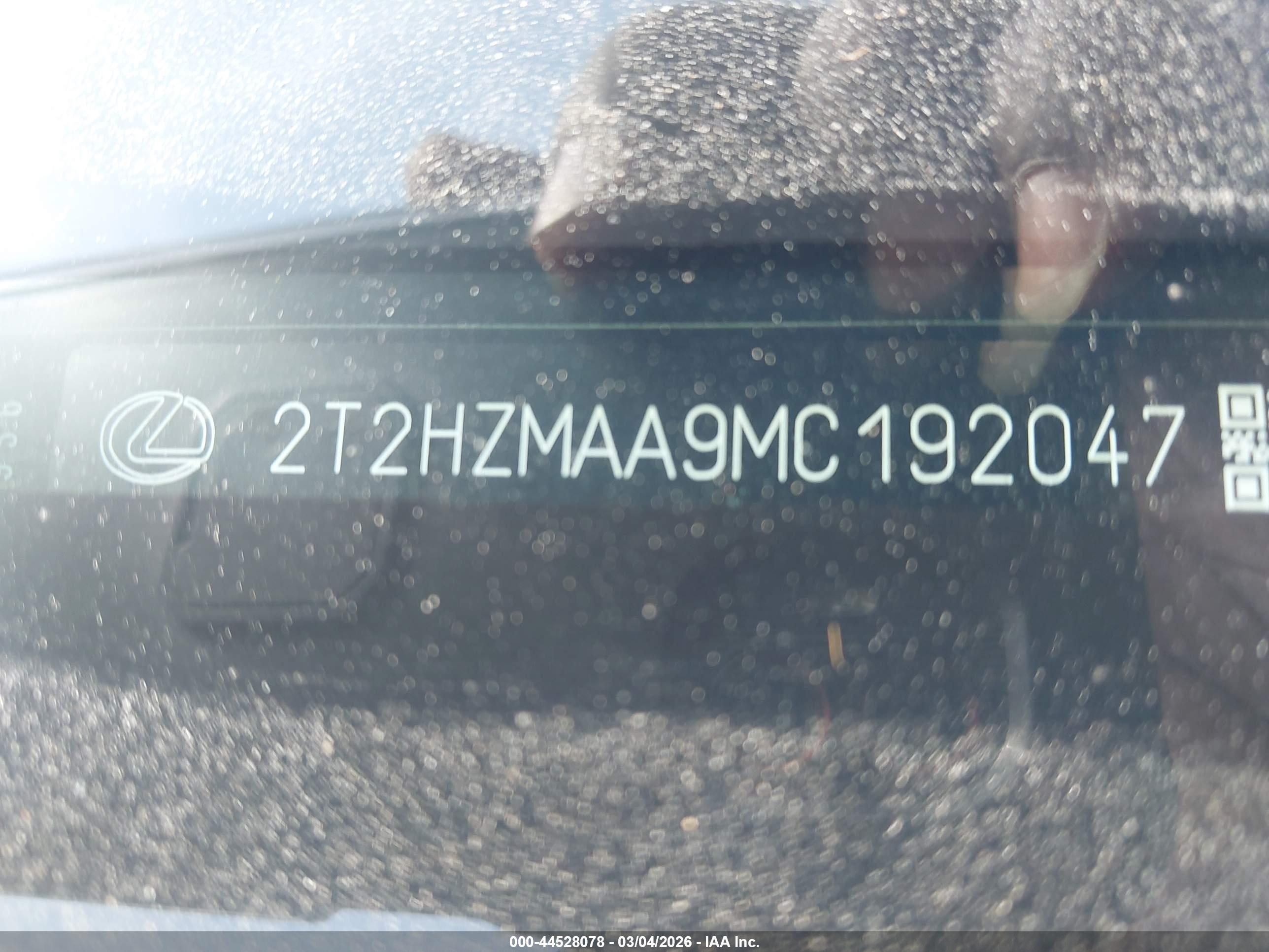 LEXUS RX image 9
