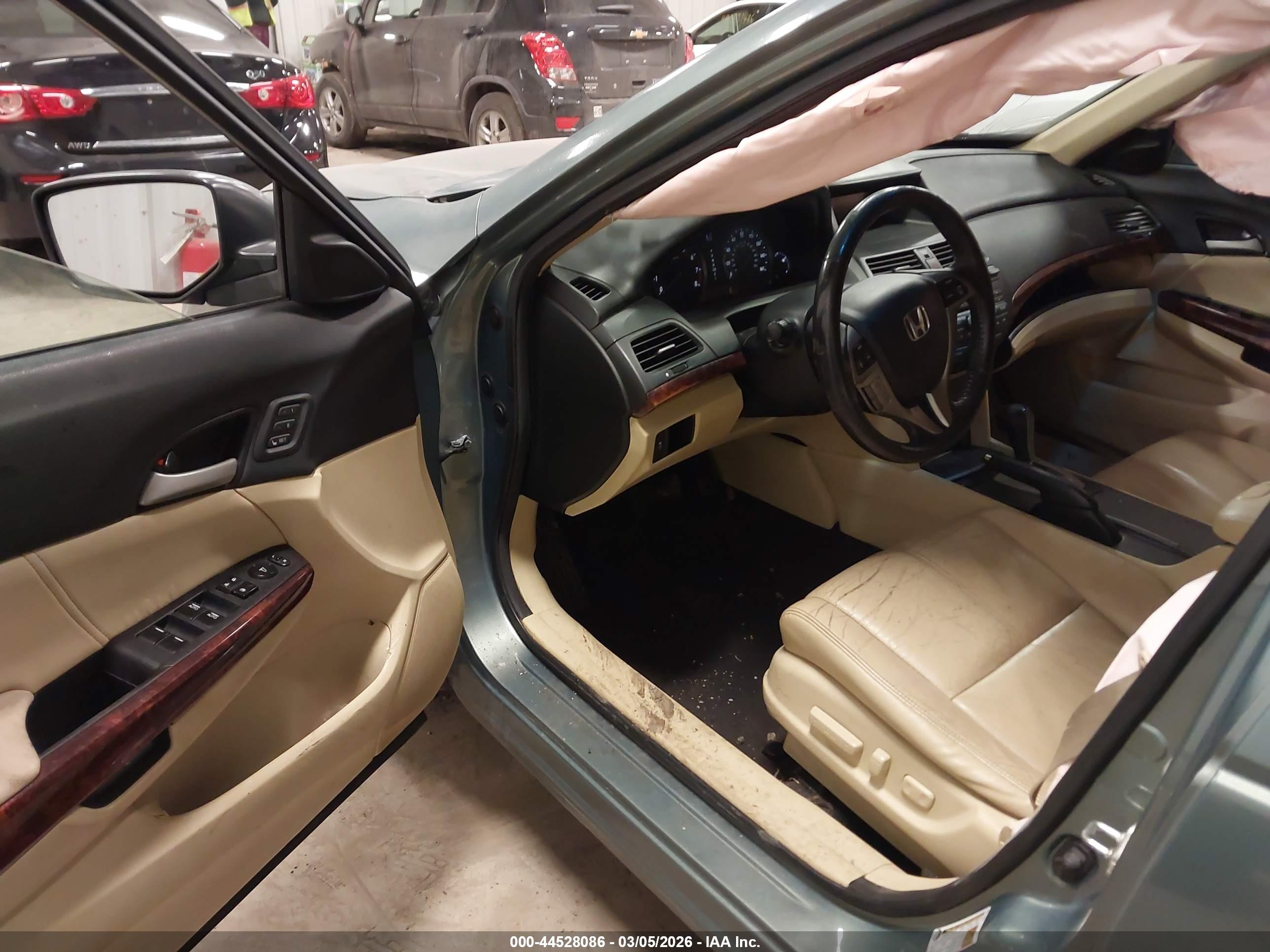 HONDA ACCORD image 5
