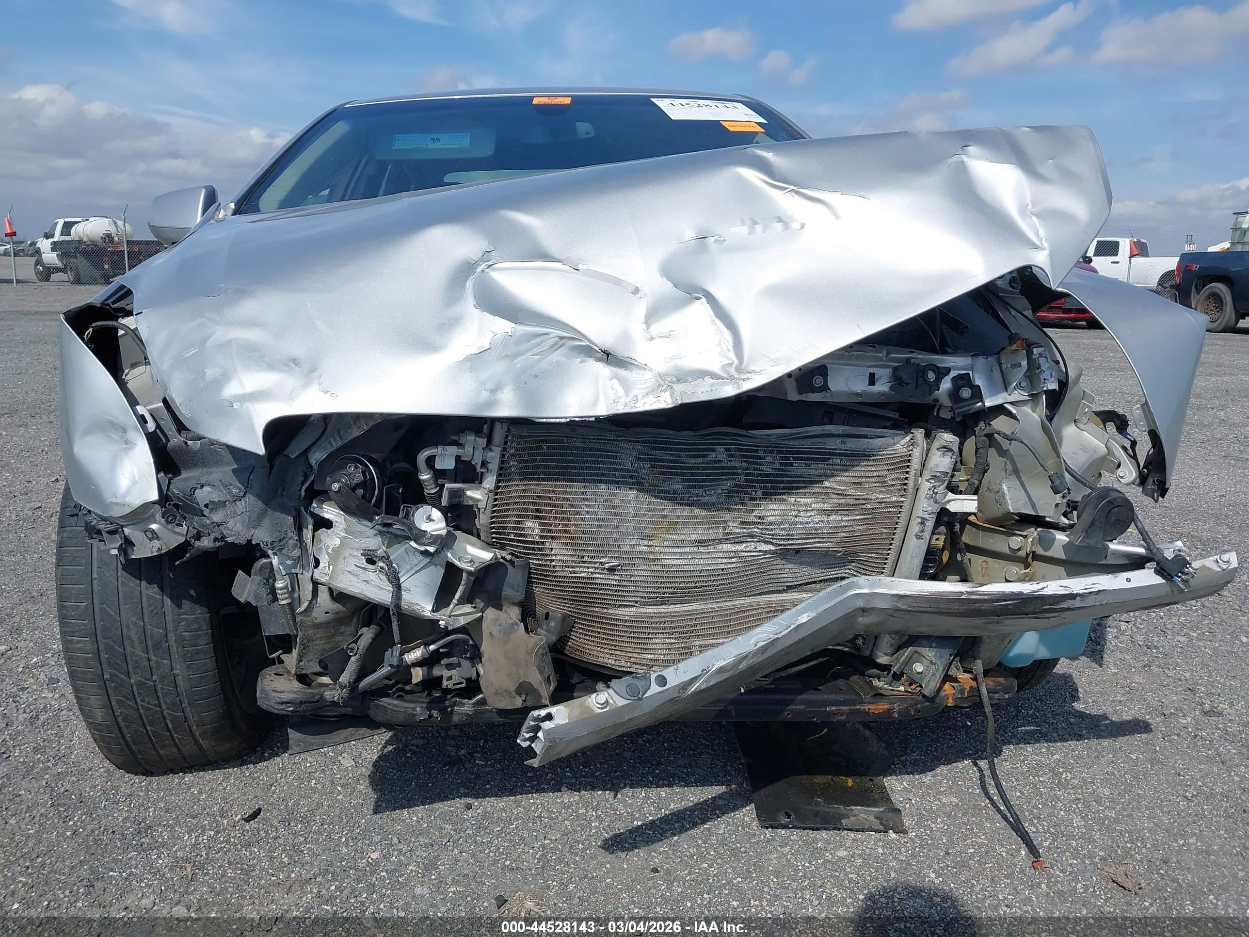 CADILLAC XTS image 6