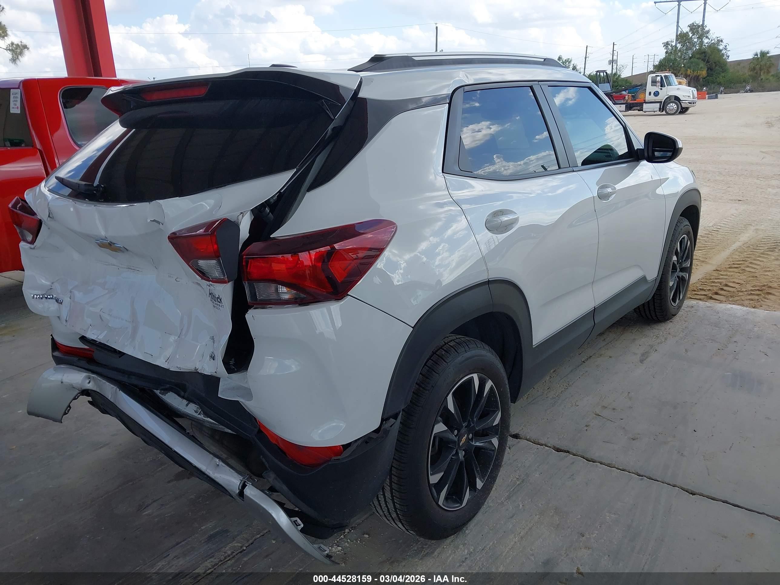 CHEVROLET TRAILBLAZER image 4