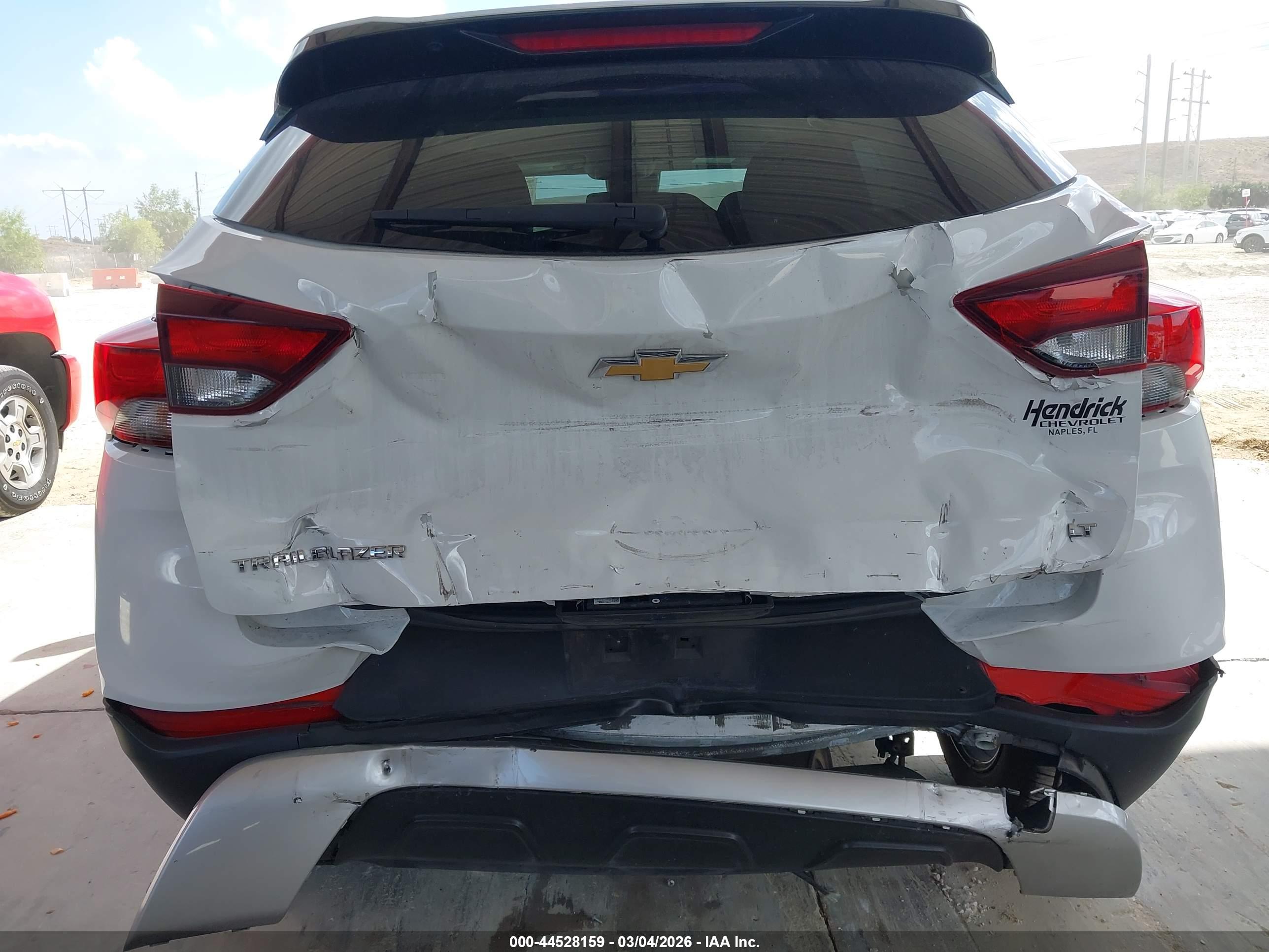 CHEVROLET TRAILBLAZER image 6