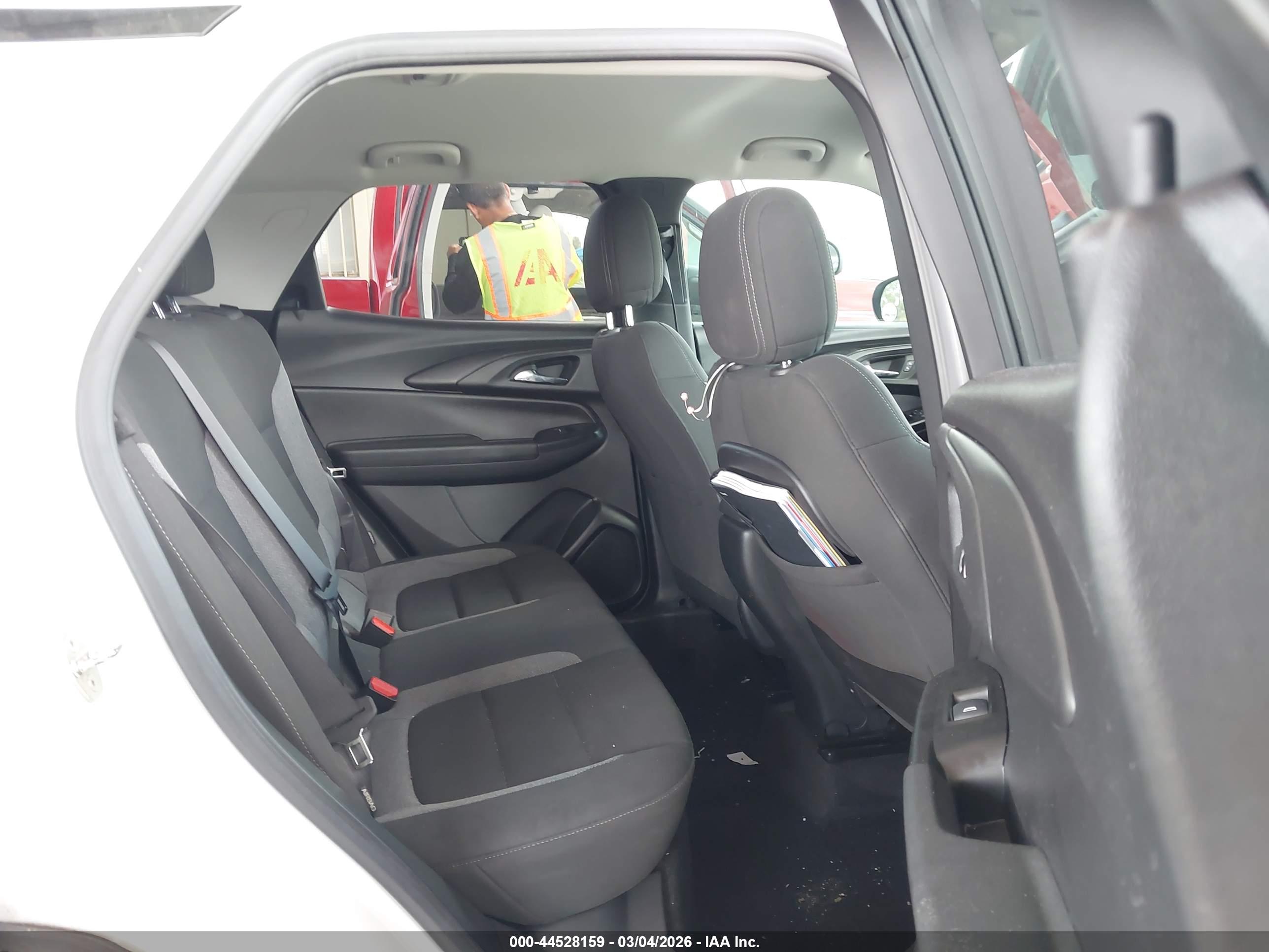 CHEVROLET TRAILBLAZER image 8