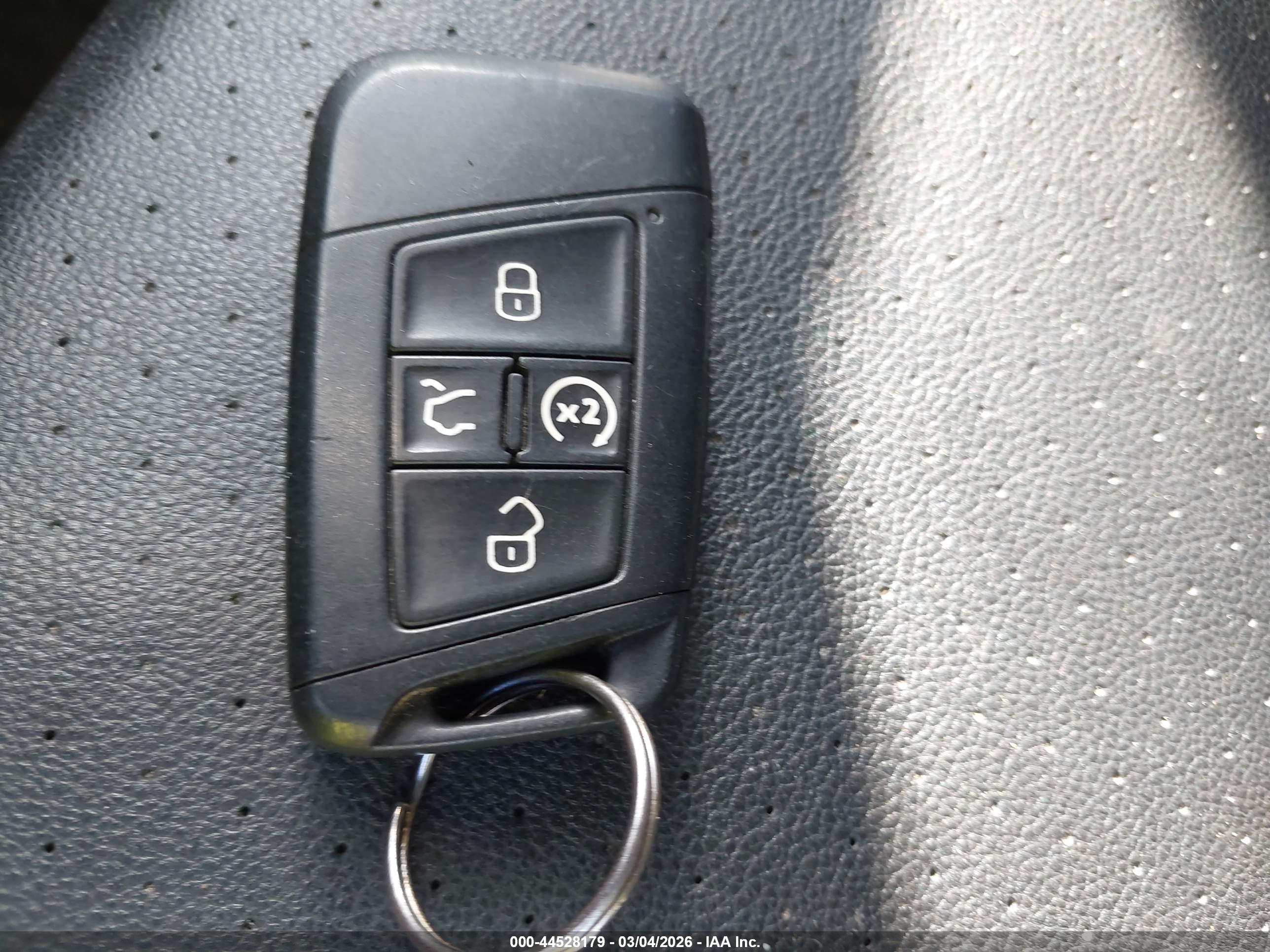 VOLKSWAGEN ATLAS image 11