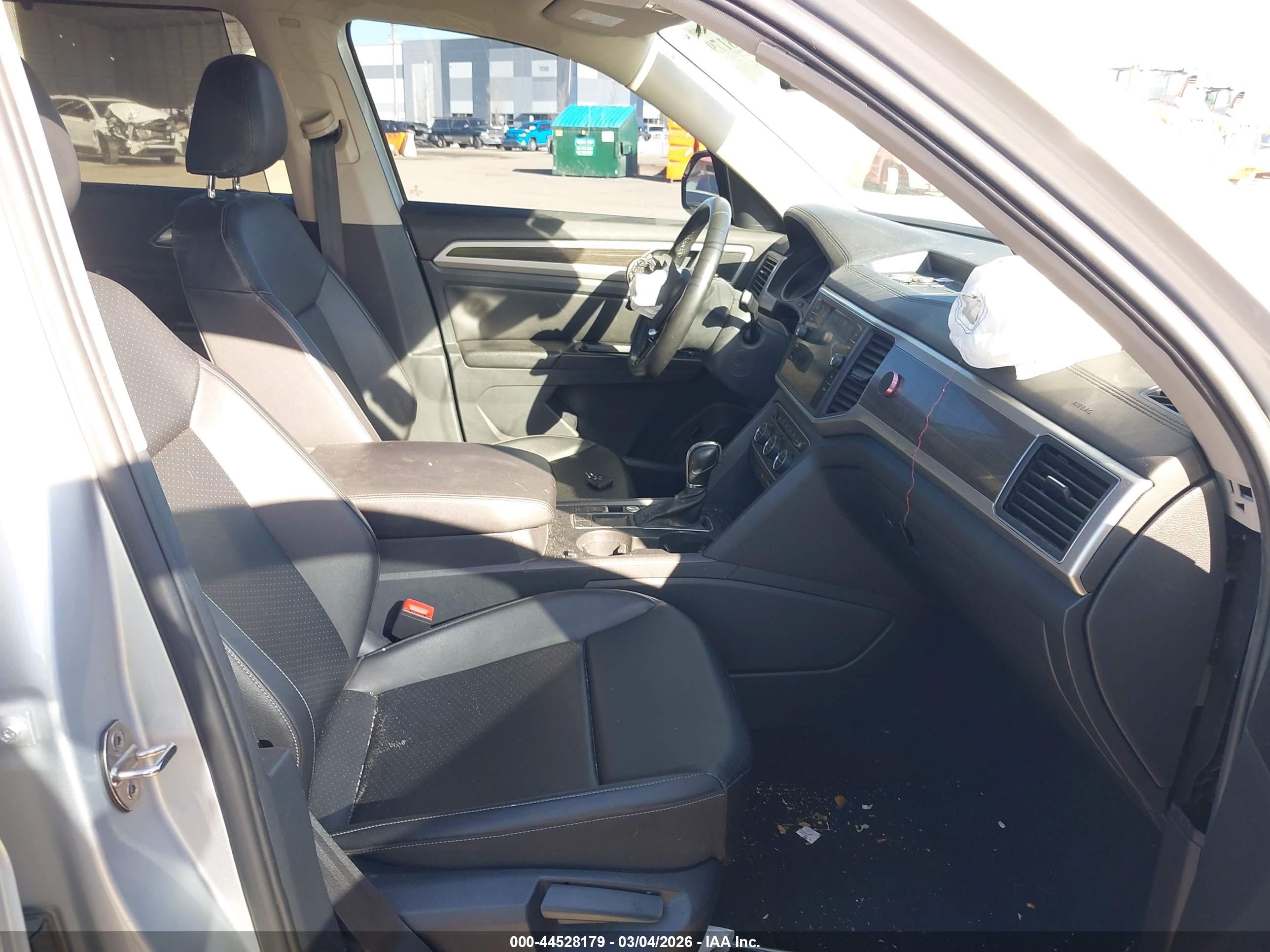 VOLKSWAGEN ATLAS image 5
