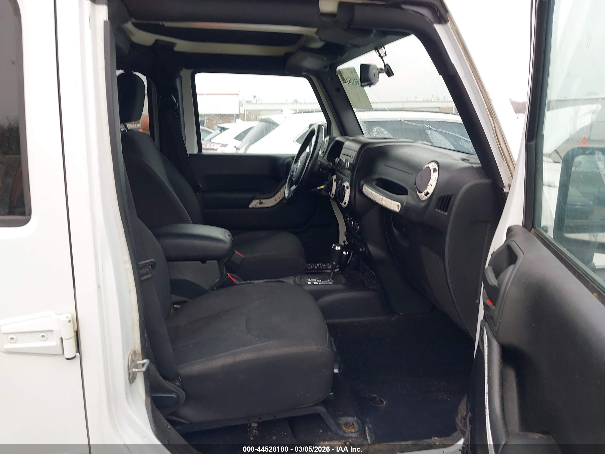 JEEP WRANGLER image 5