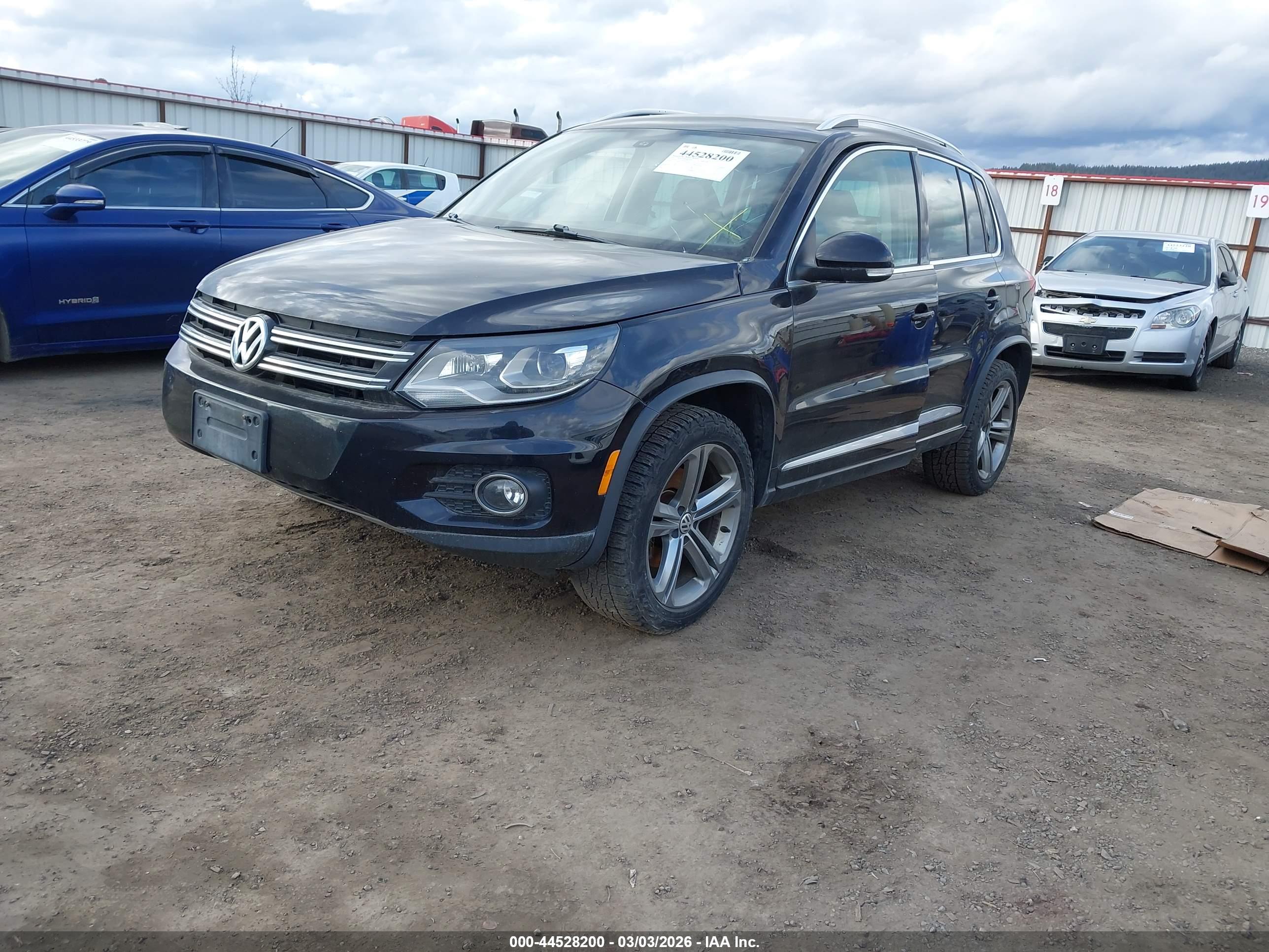 VOLKSWAGEN TIGUAN image 2