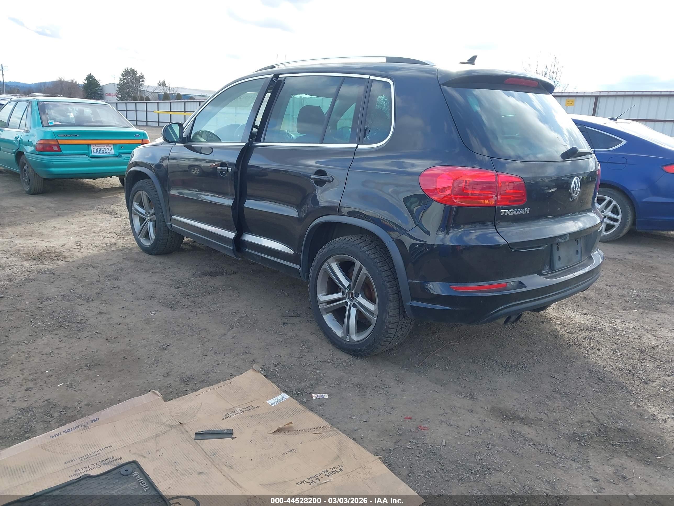 VOLKSWAGEN TIGUAN image 3
