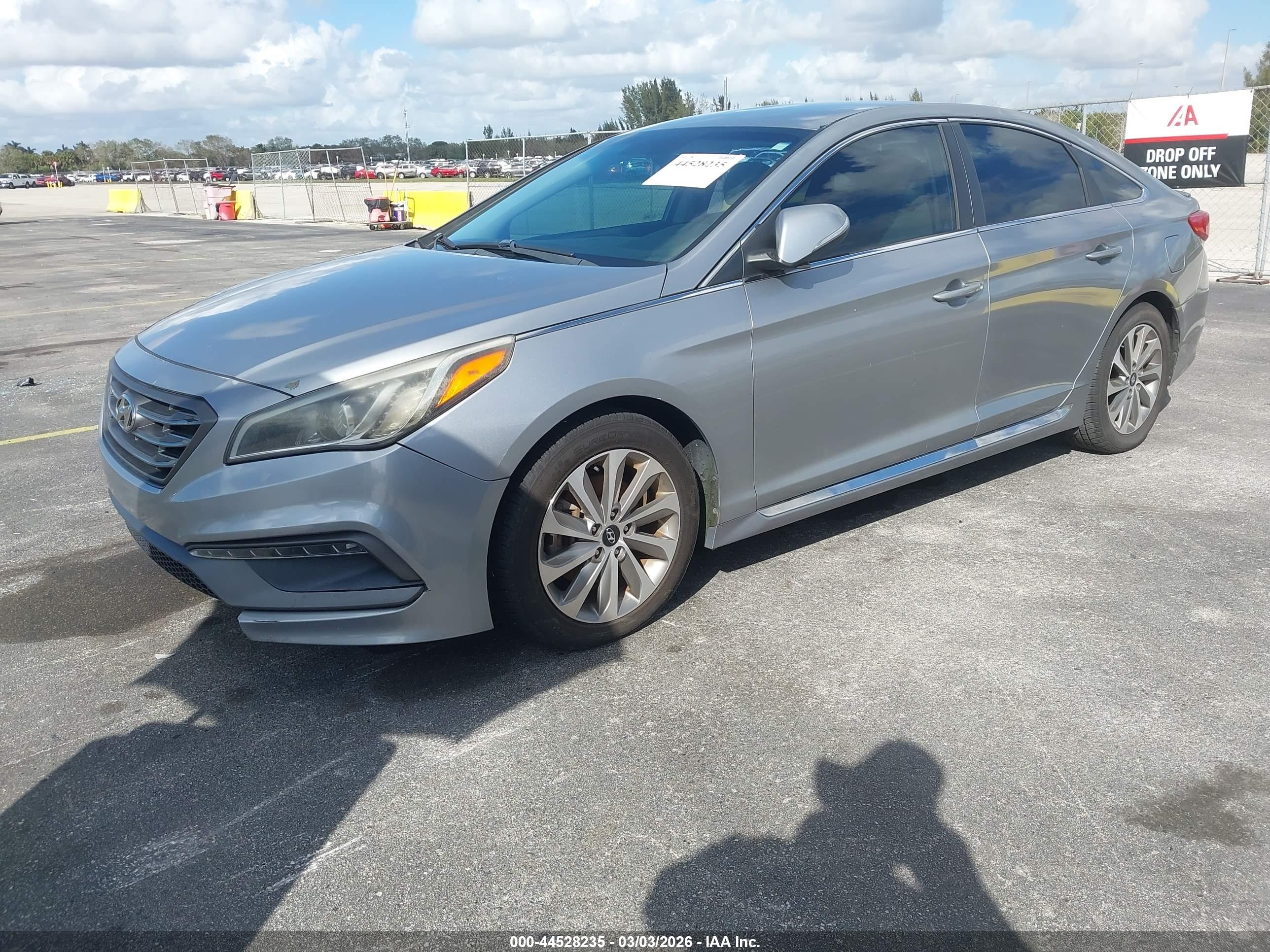 HYUNDAI SONATA image 2