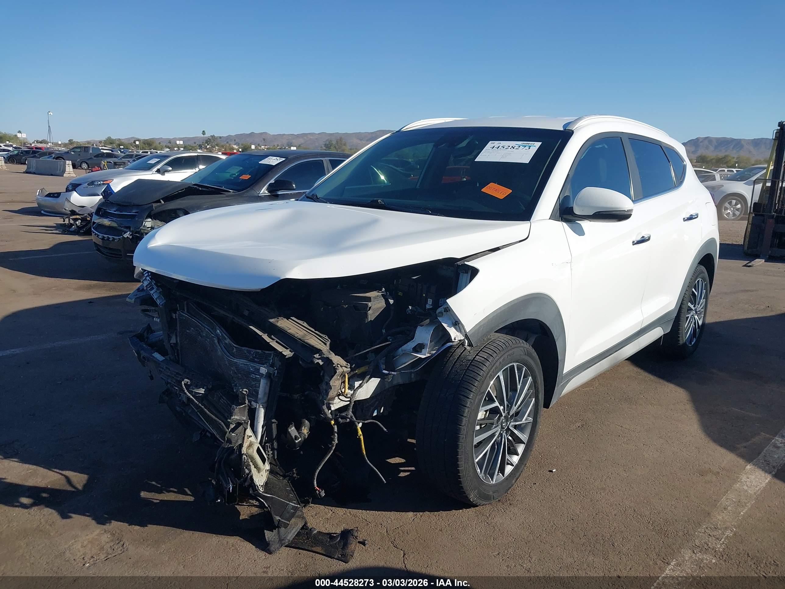 HYUNDAI TUCSON image 6