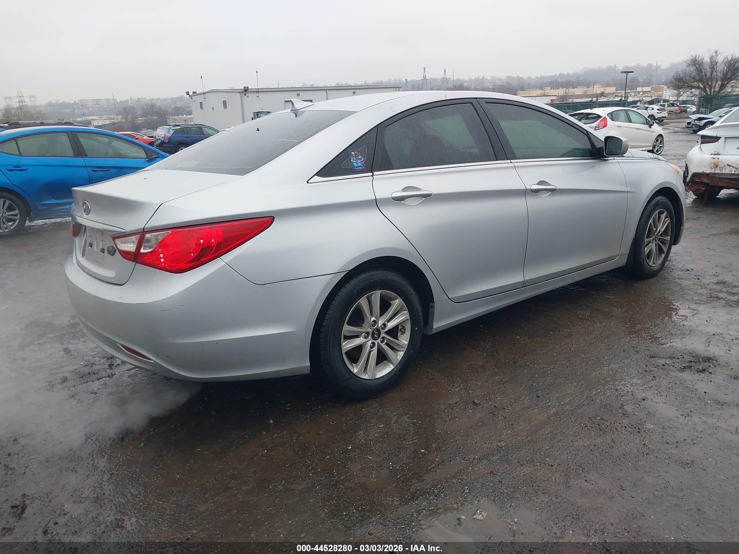 HYUNDAI SONATA image 4