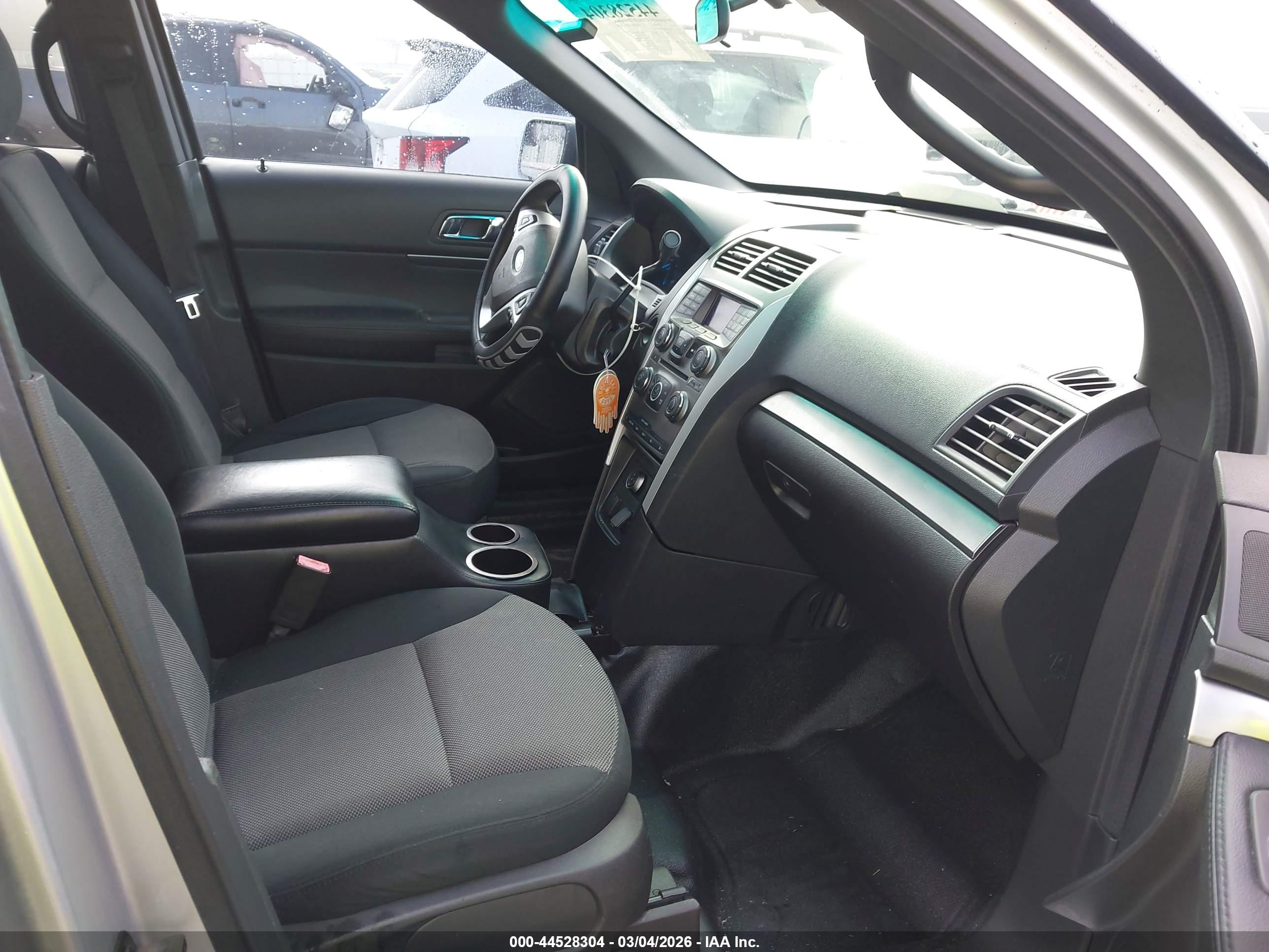 FORD UTILITY image 5