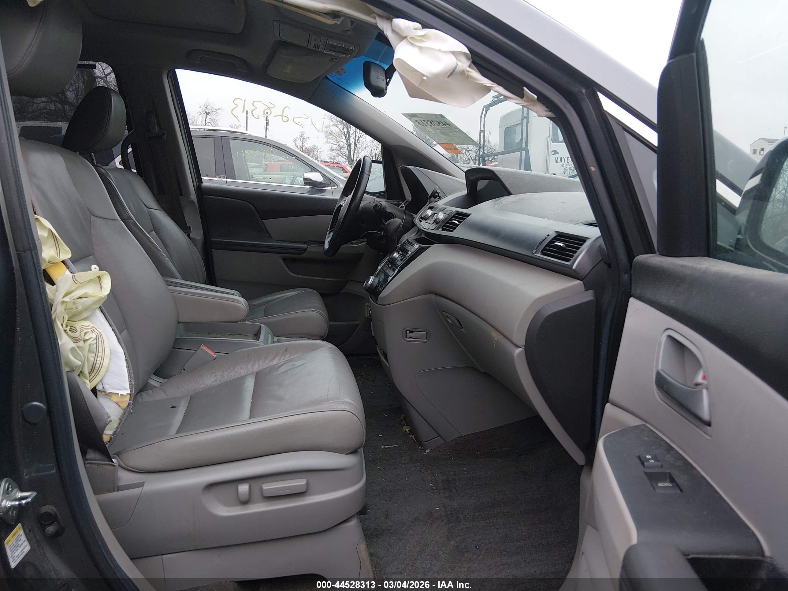 HONDA ODYSSEY image 5