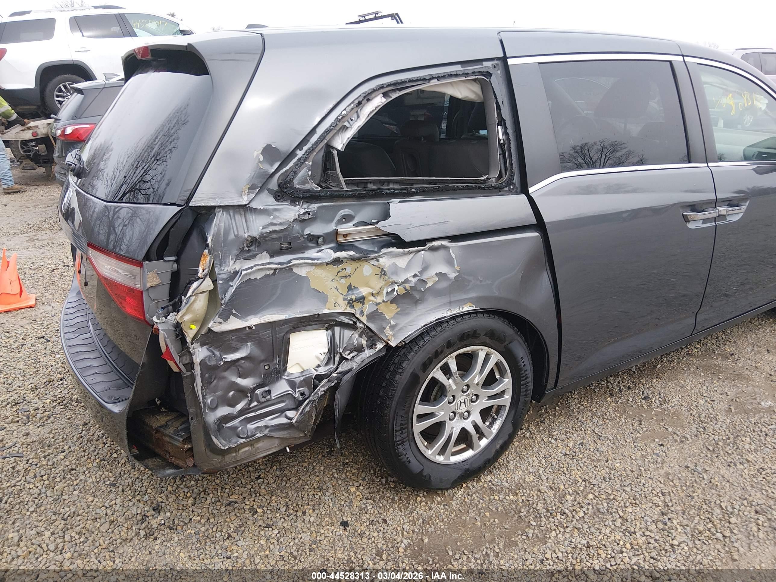 HONDA ODYSSEY image 6