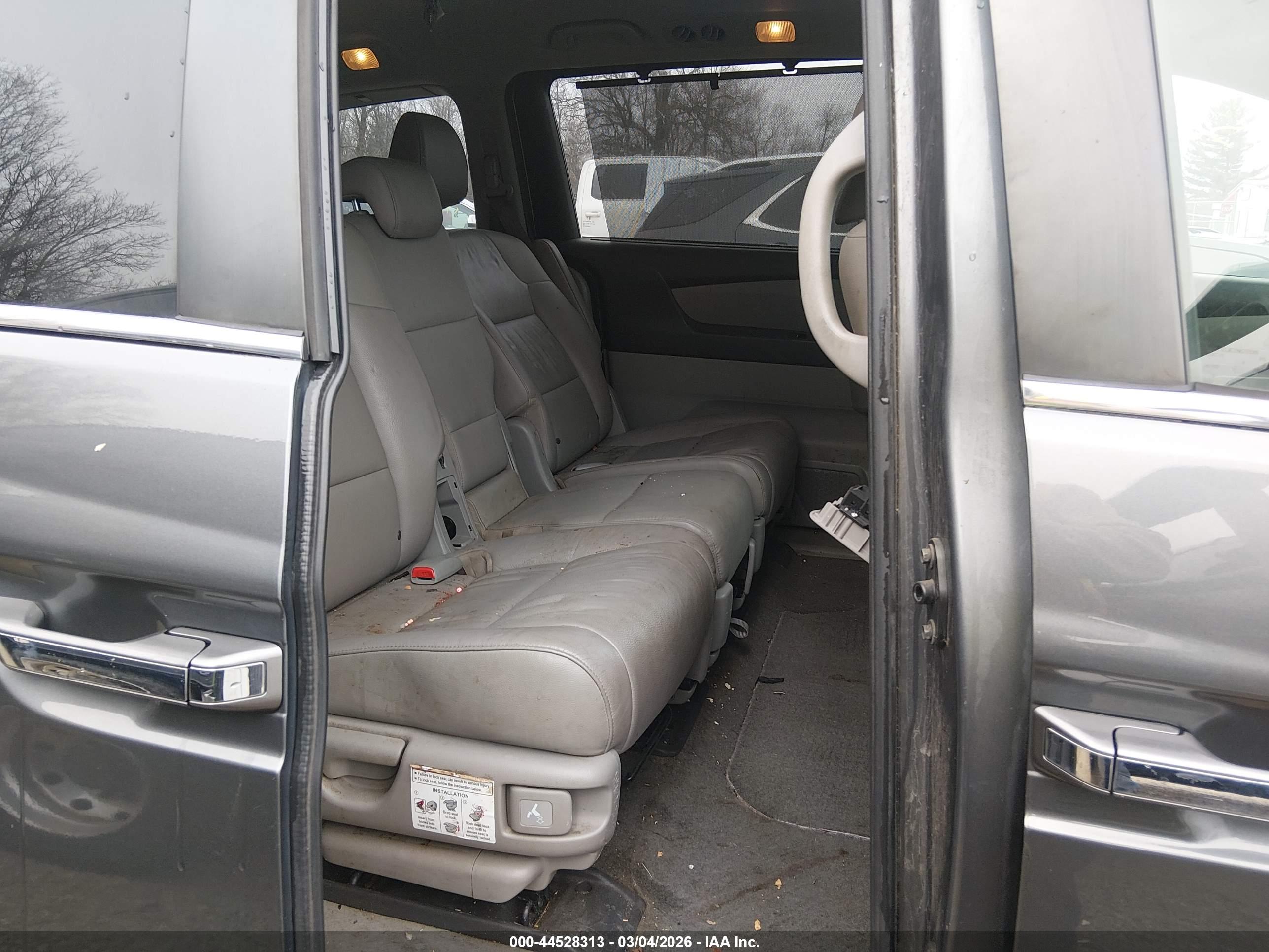 HONDA ODYSSEY image 8