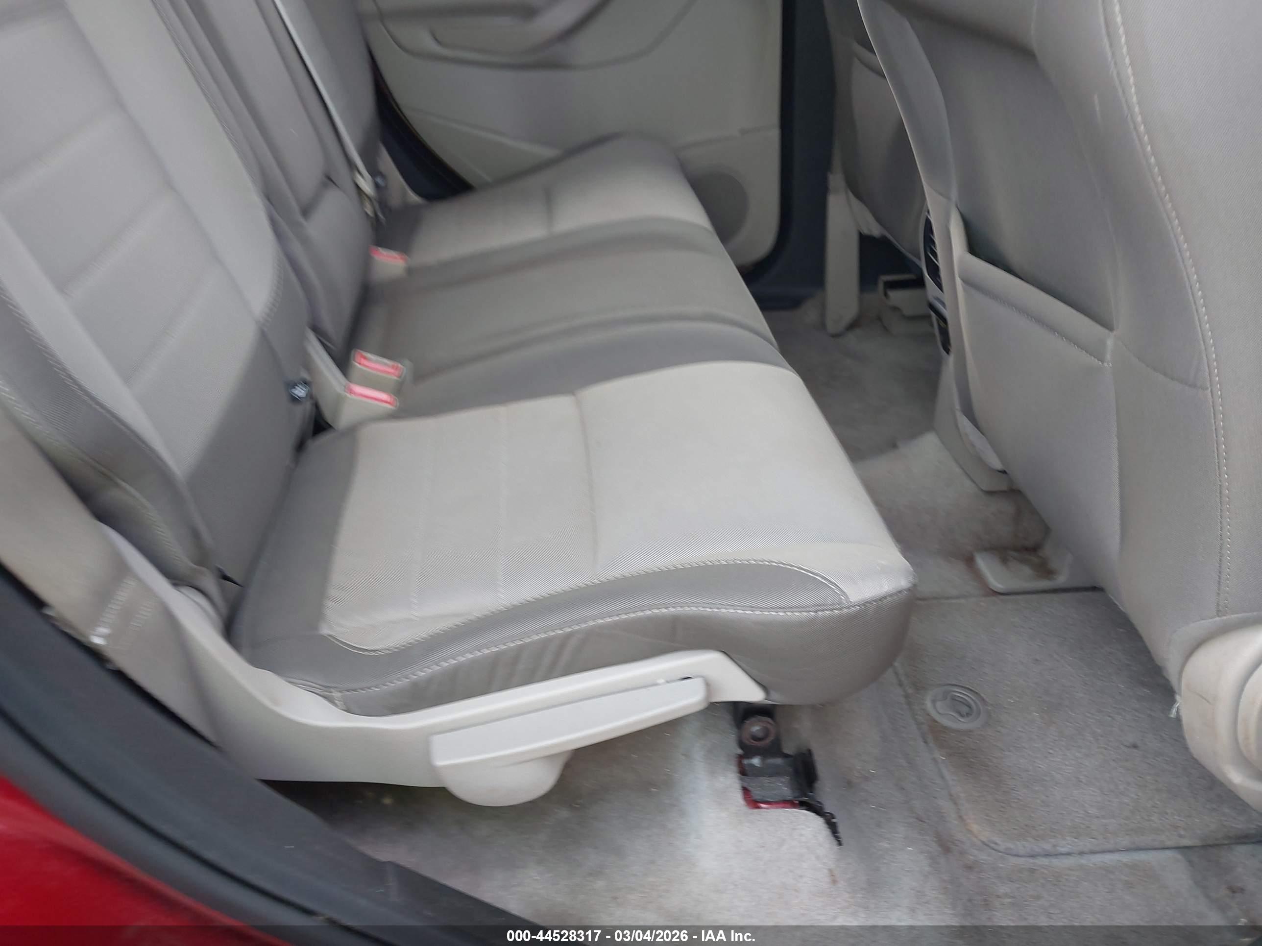 FORD ESCAPE image 8