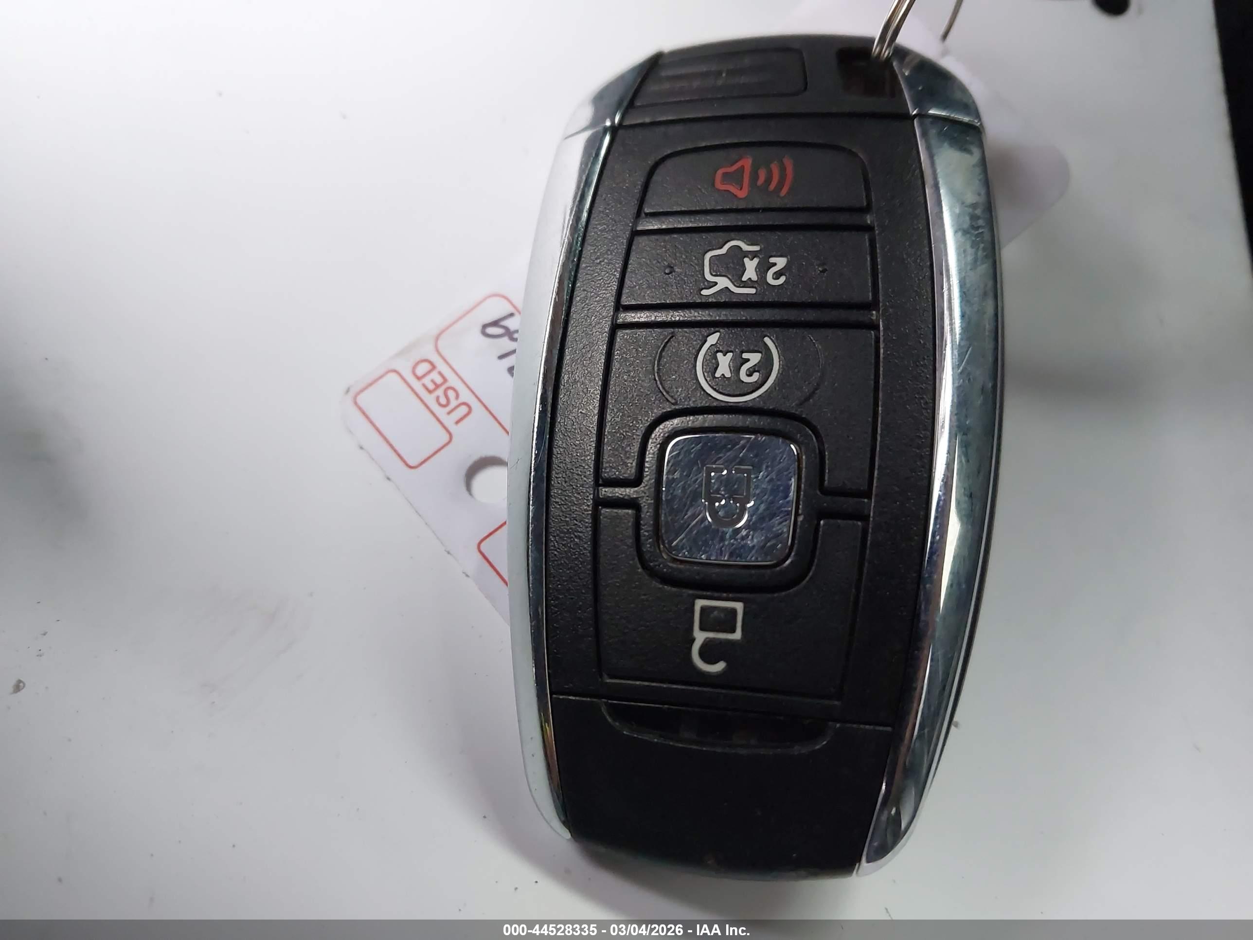 LINCOLN MKC image 11