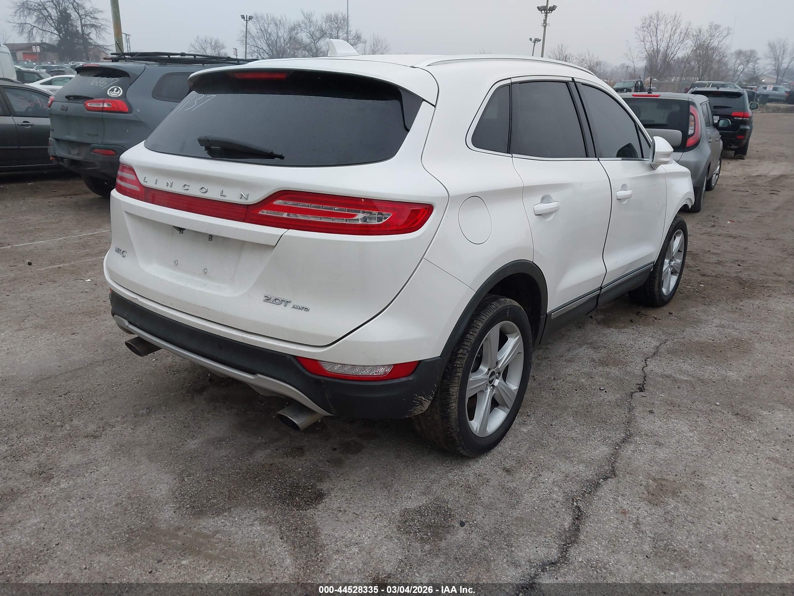 LINCOLN MKC image 4