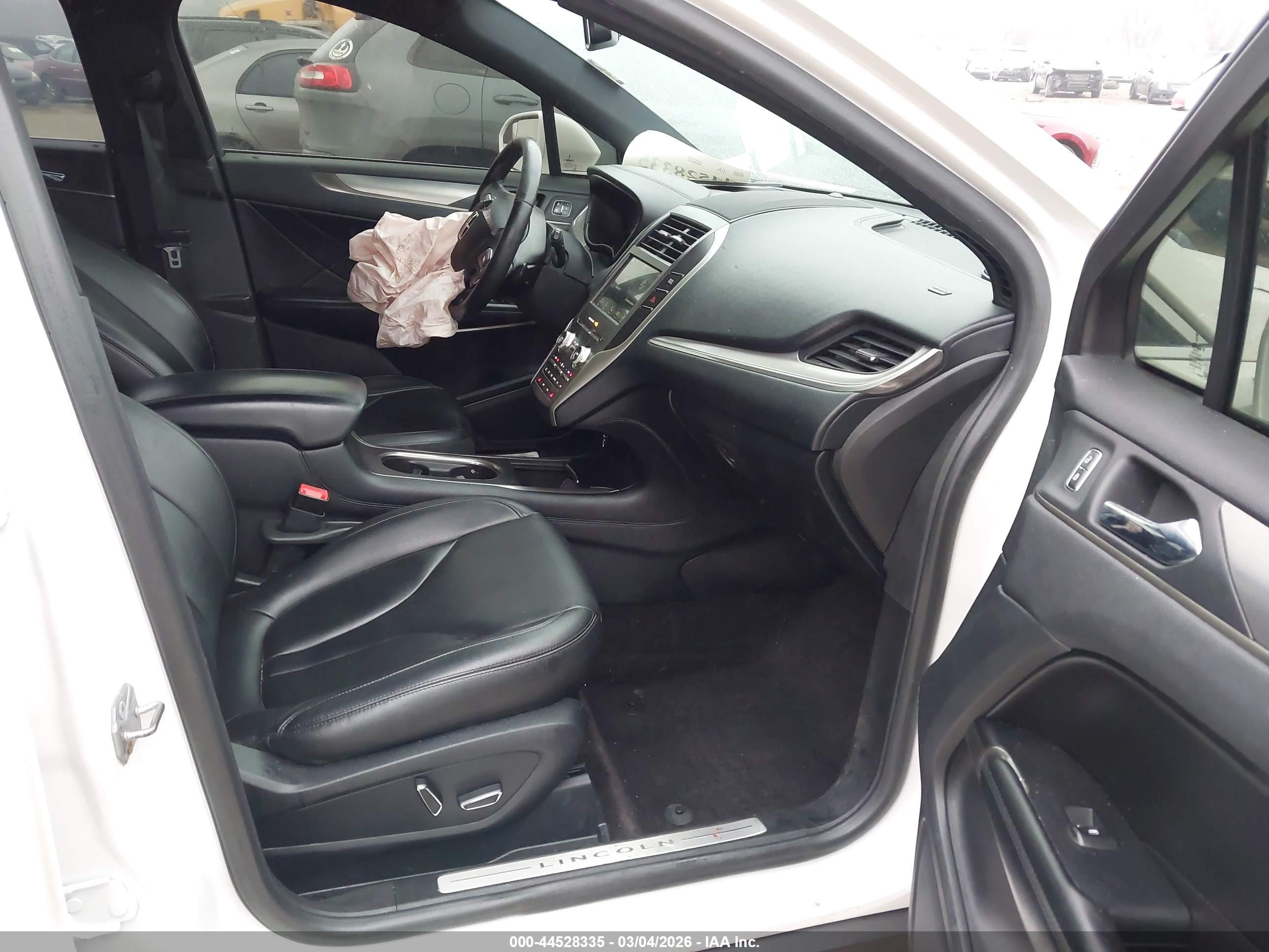 LINCOLN MKC image 5