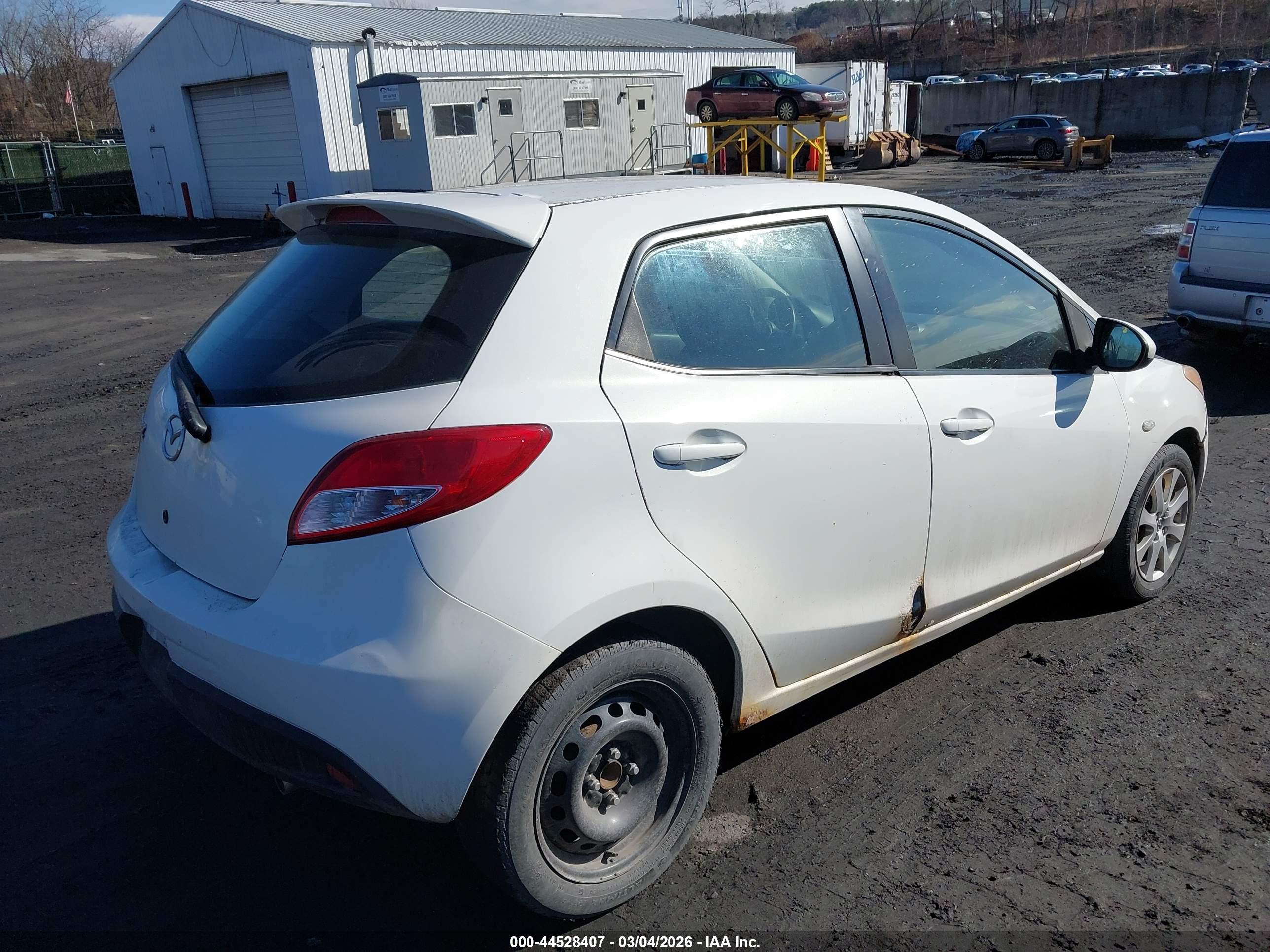 MAZDA MAZDA2 image 4