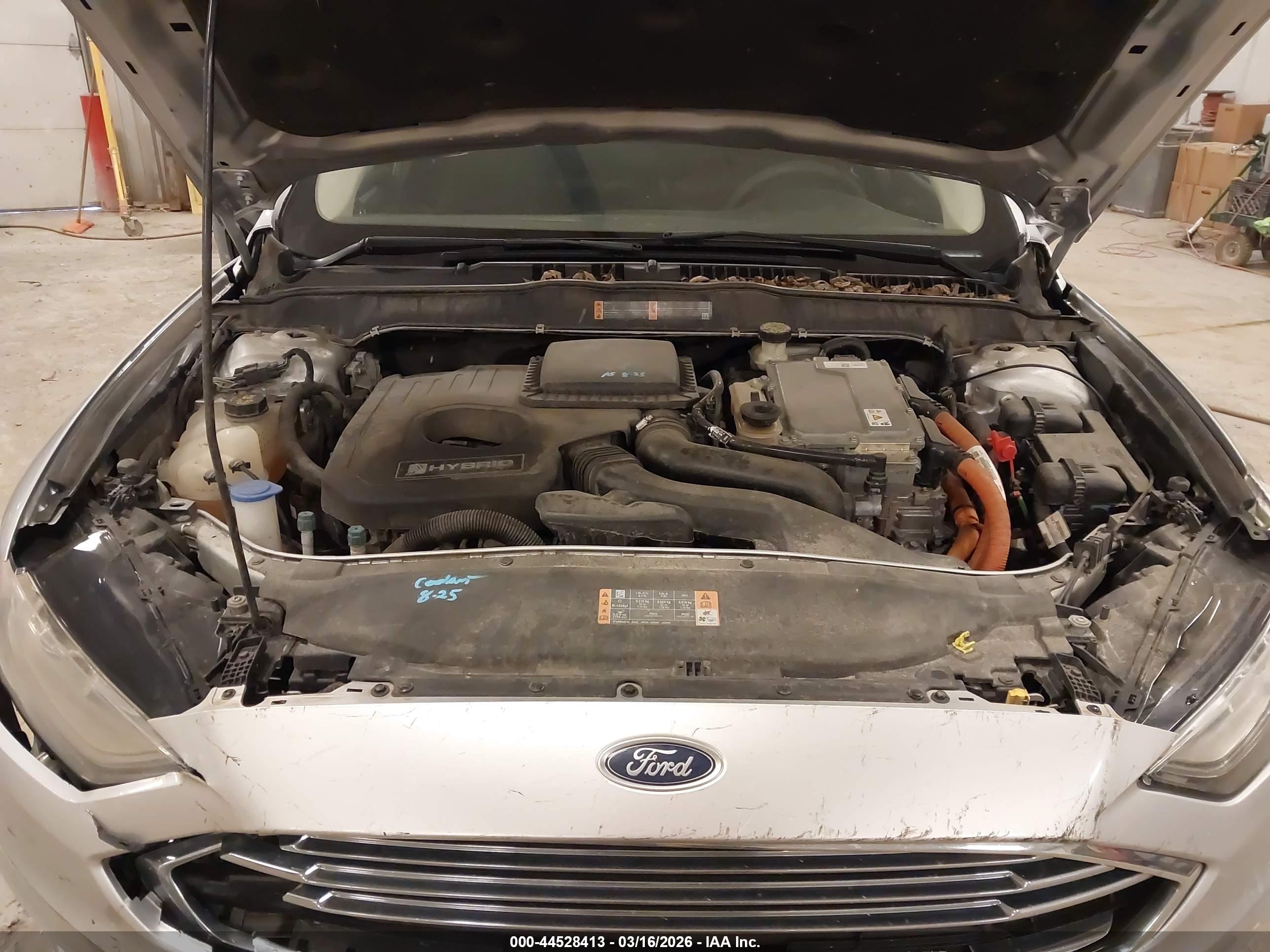 FORD FUSION image 10