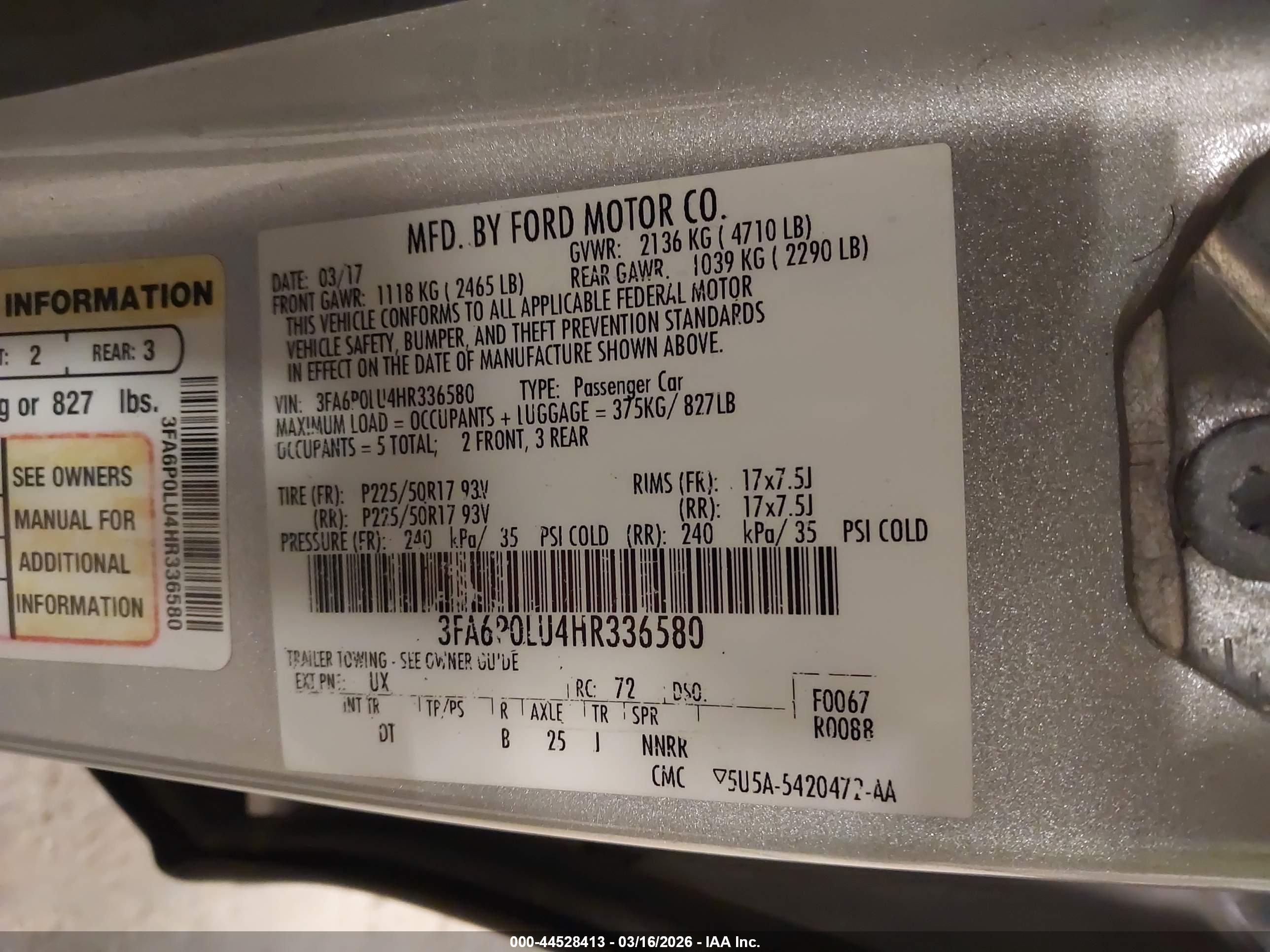 FORD FUSION image 9