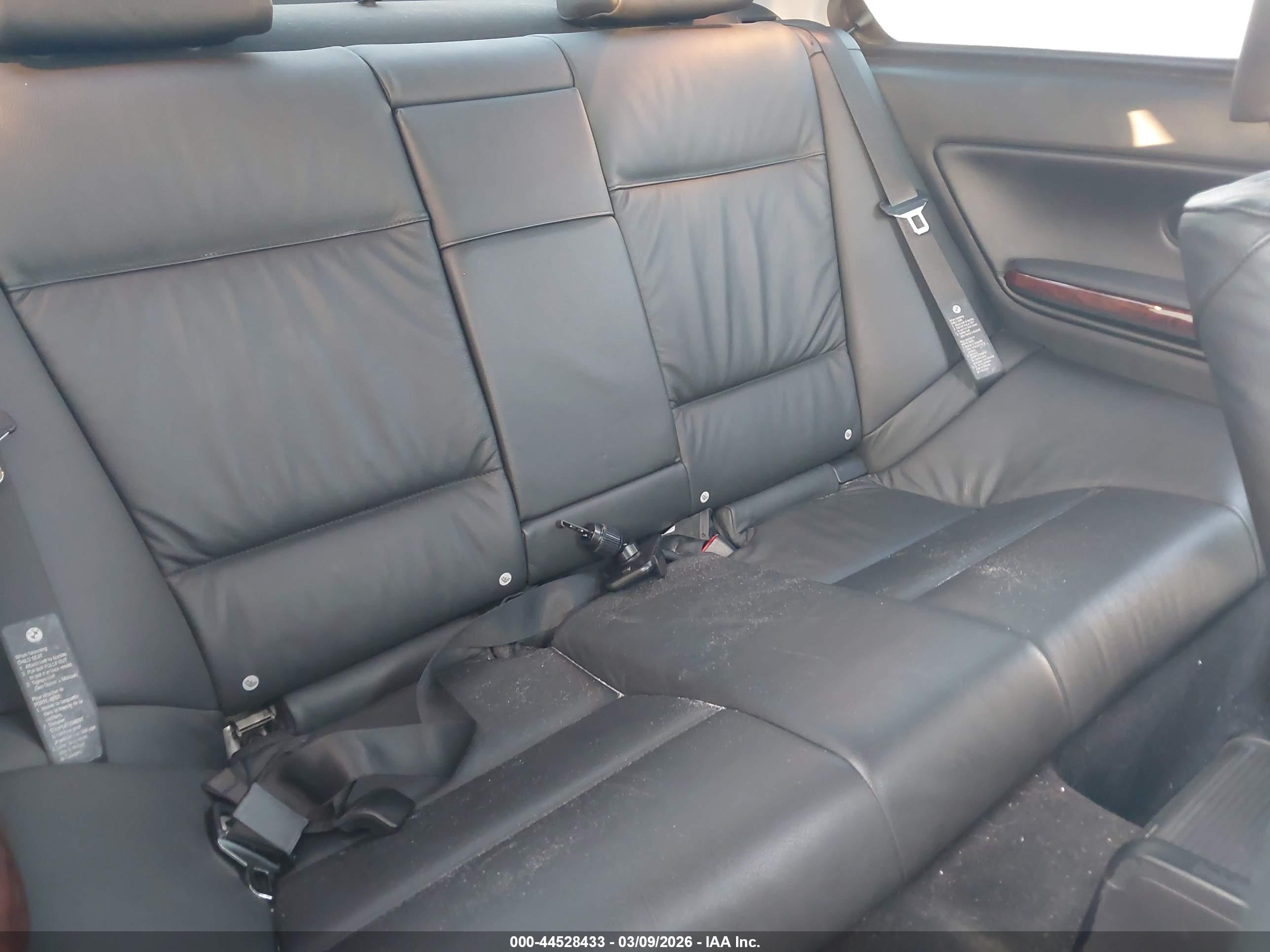BMW 325CI image 8