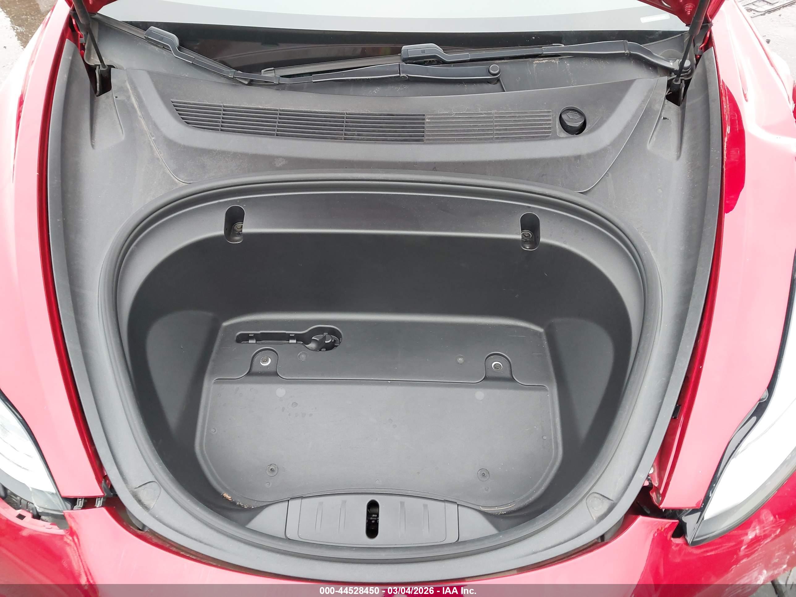 TESLA MODEL image 10