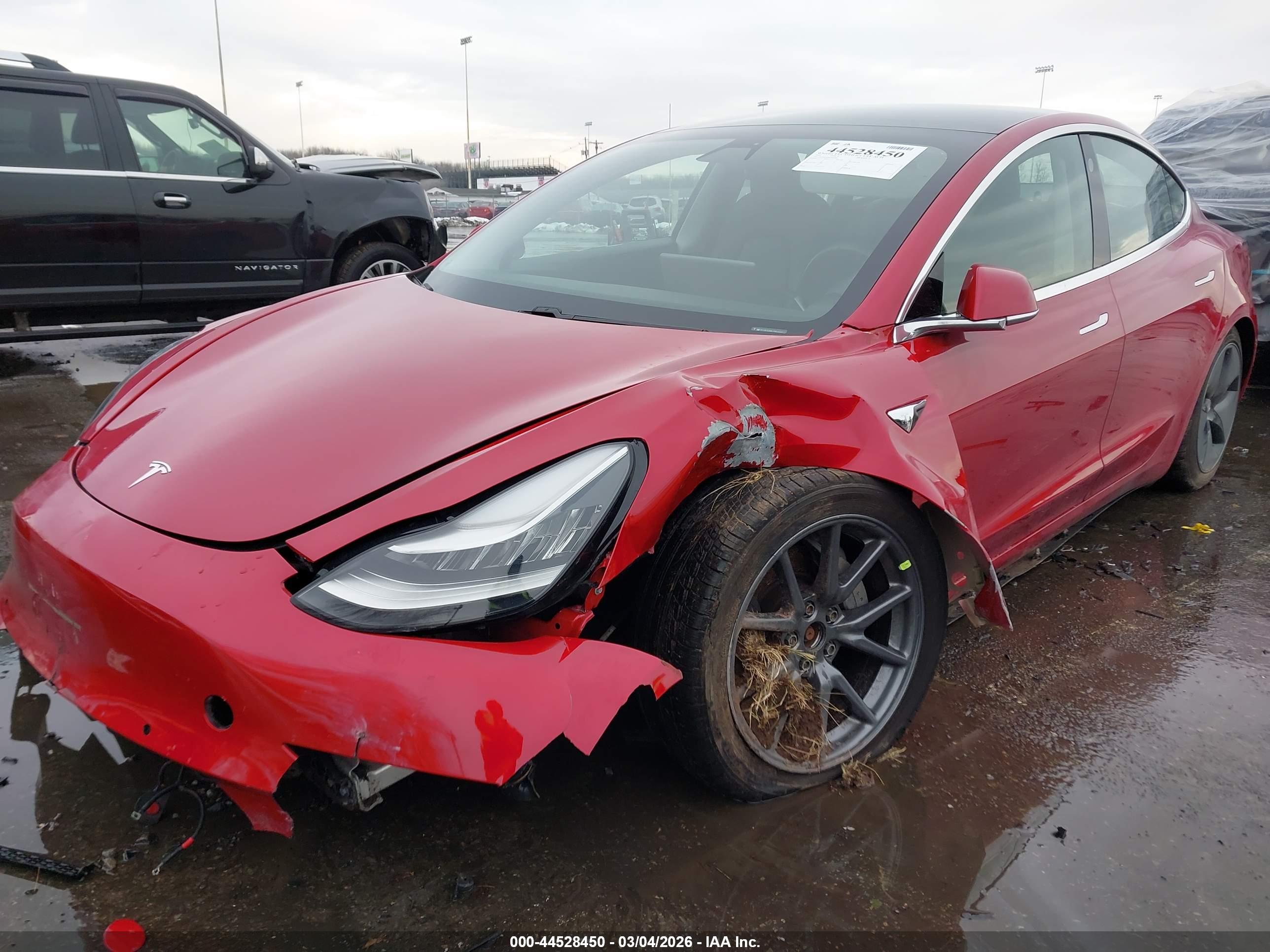 TESLA MODEL image 6