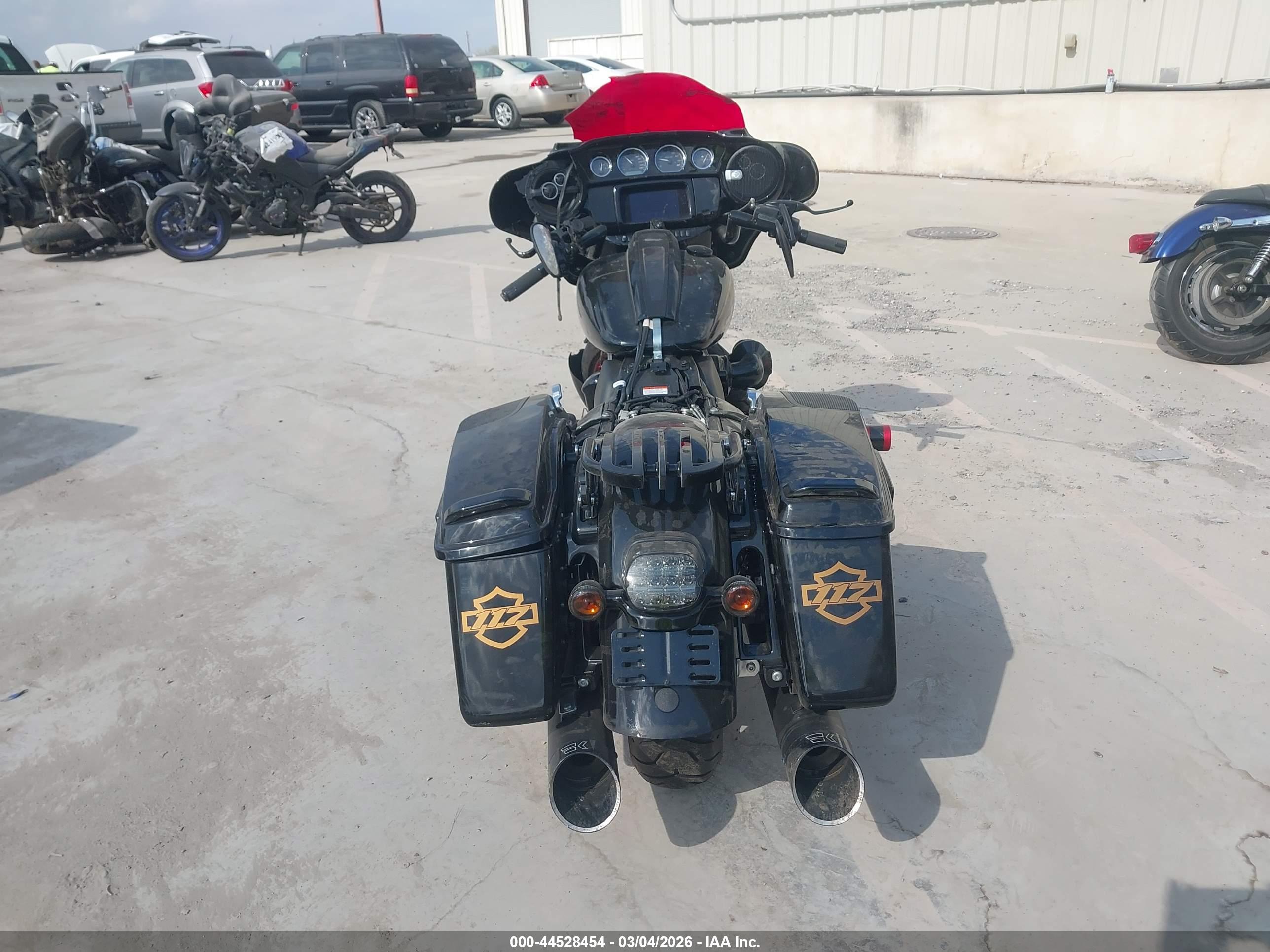 HARLEY-DAVIDSON FLHXST image 6