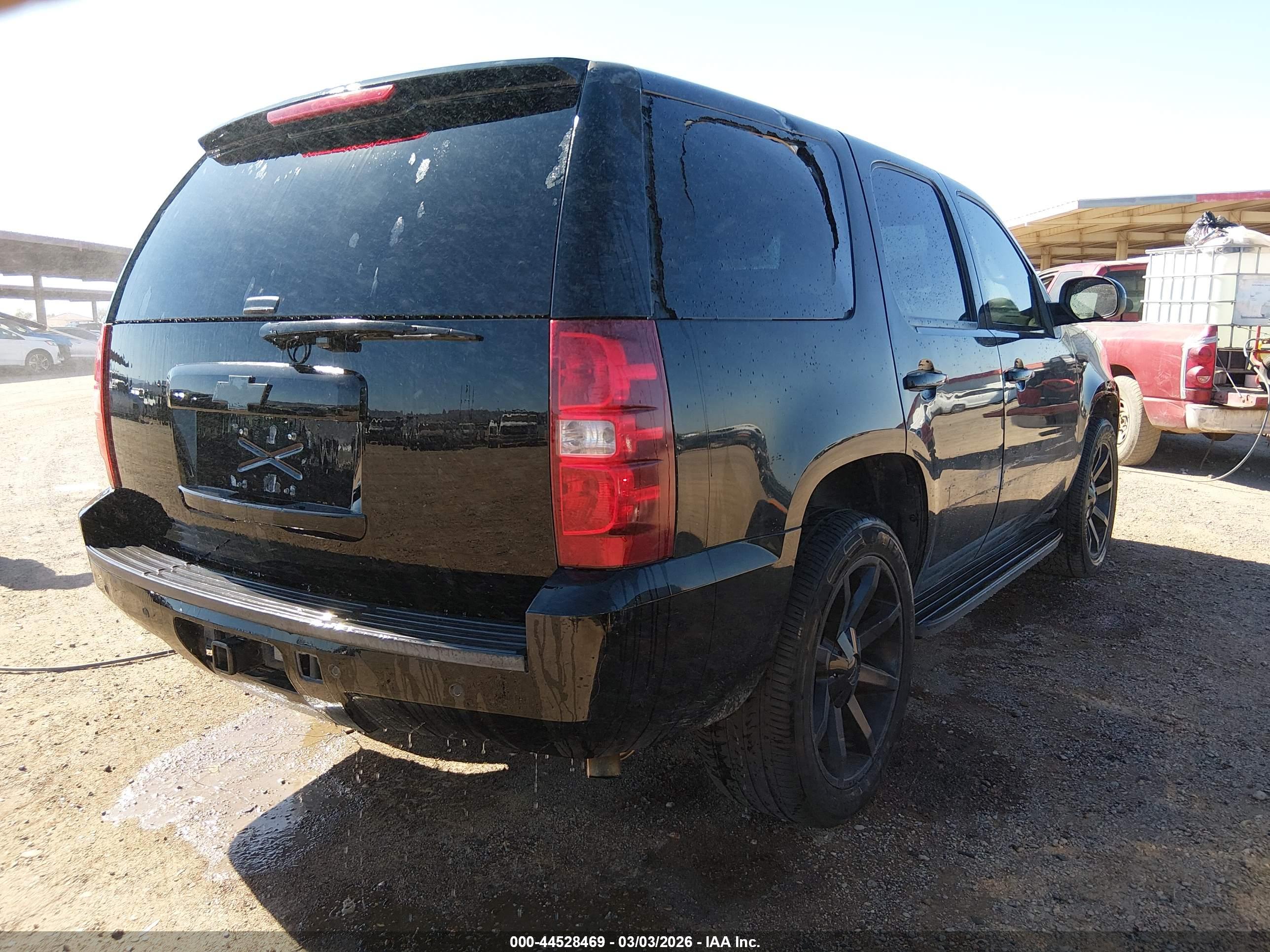 CHEVROLET TAHOE image 4