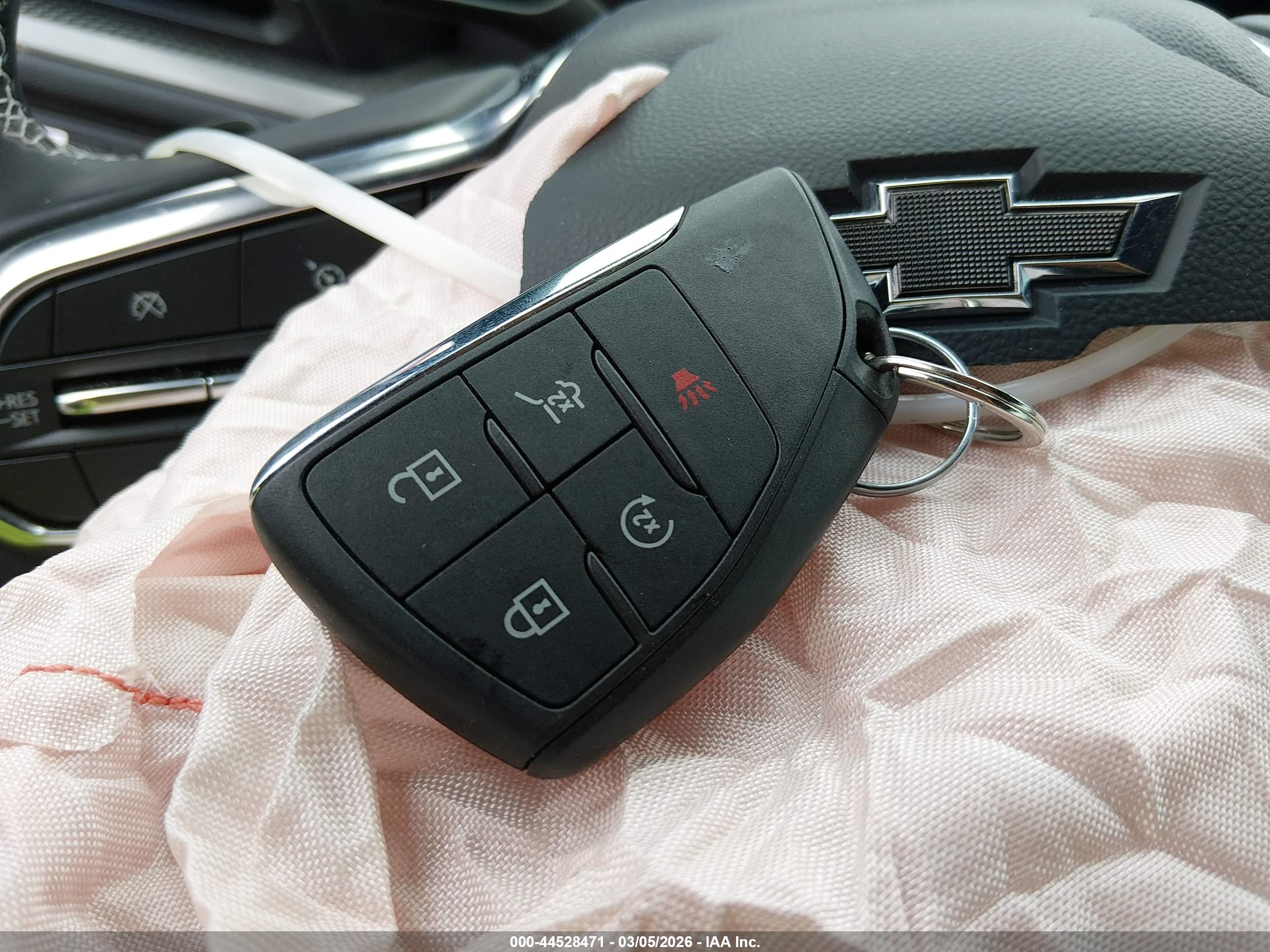 CHEVROLET TRAVERSE image 11