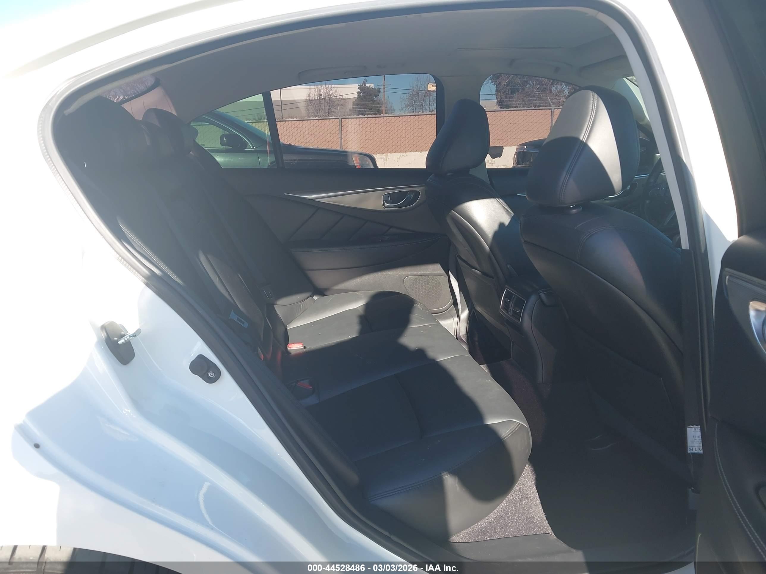 INFINITI Q50 image 8