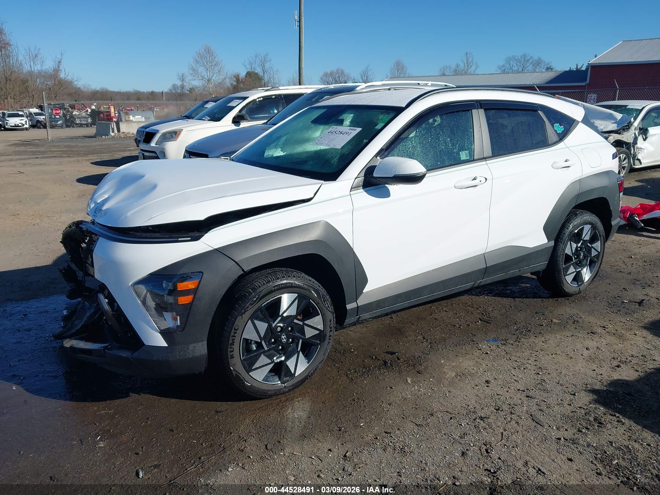 HYUNDAI KONA image 2